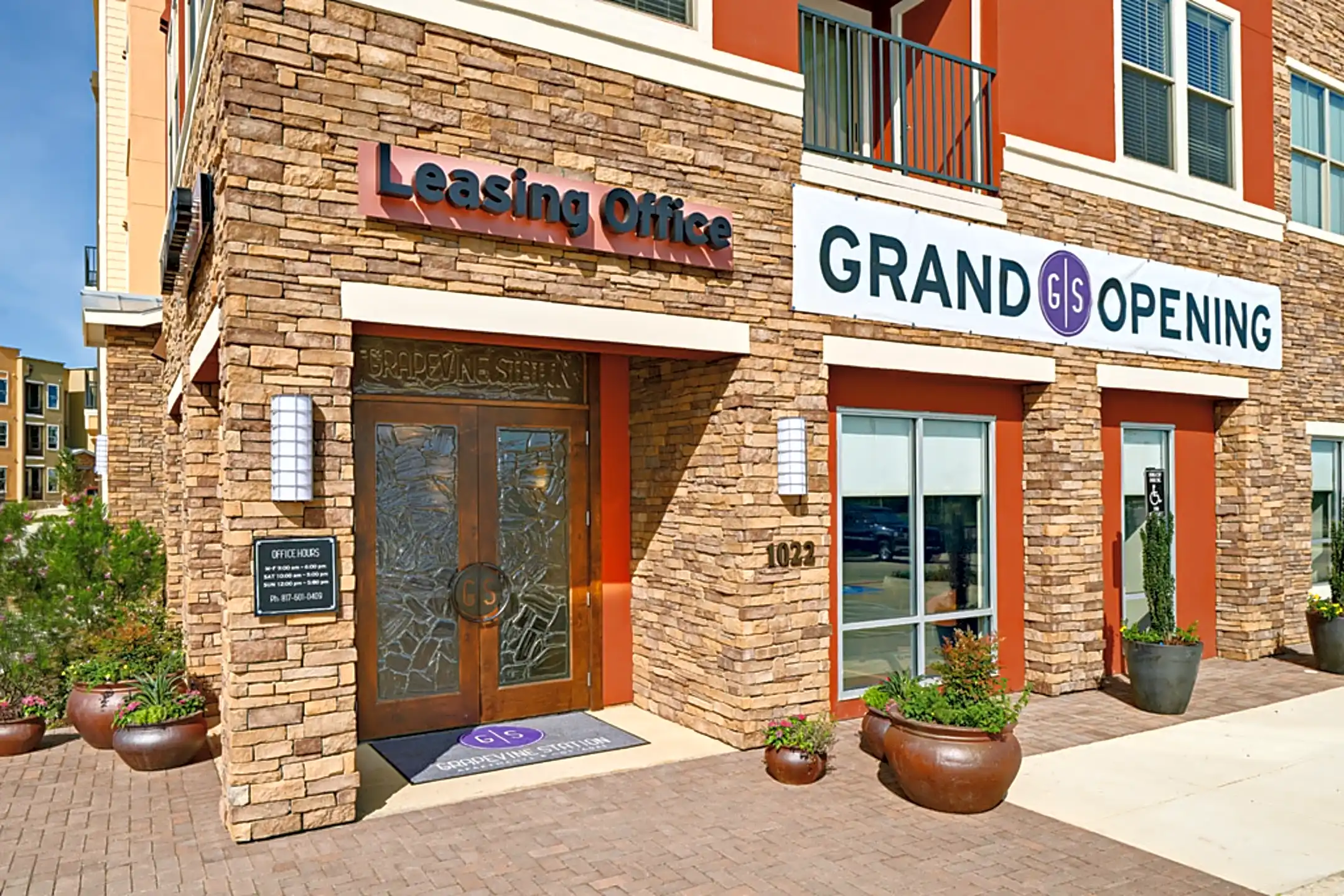 Grapevine Station Apartments & Cottages 1022 Texan Trl Grapevine