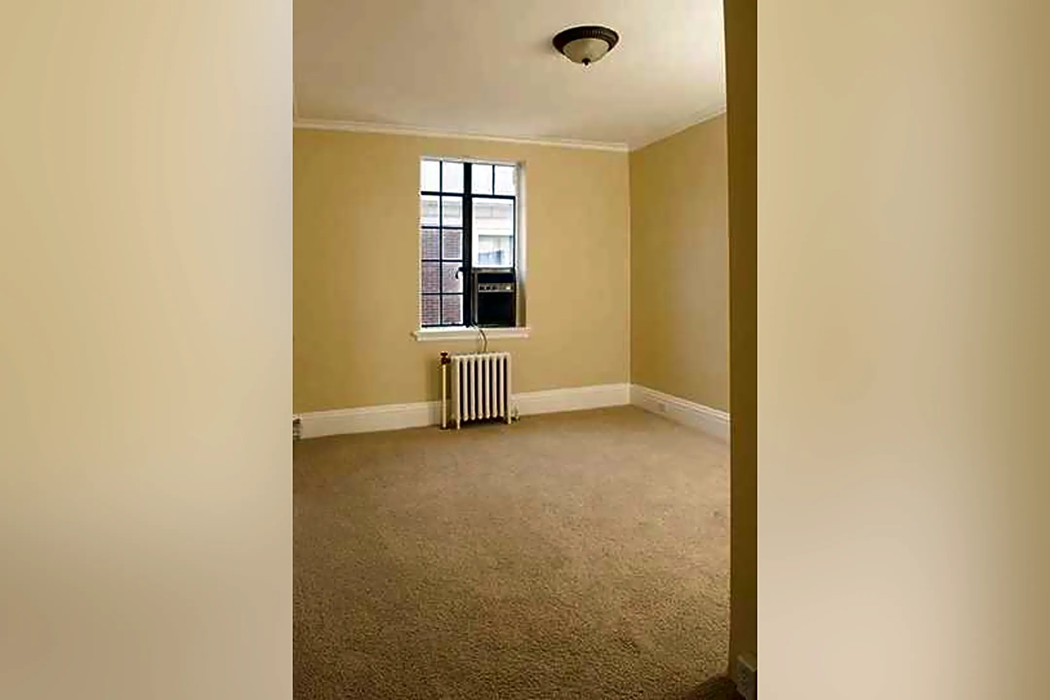 Bedroom - Clay Commons - Scranton, PA