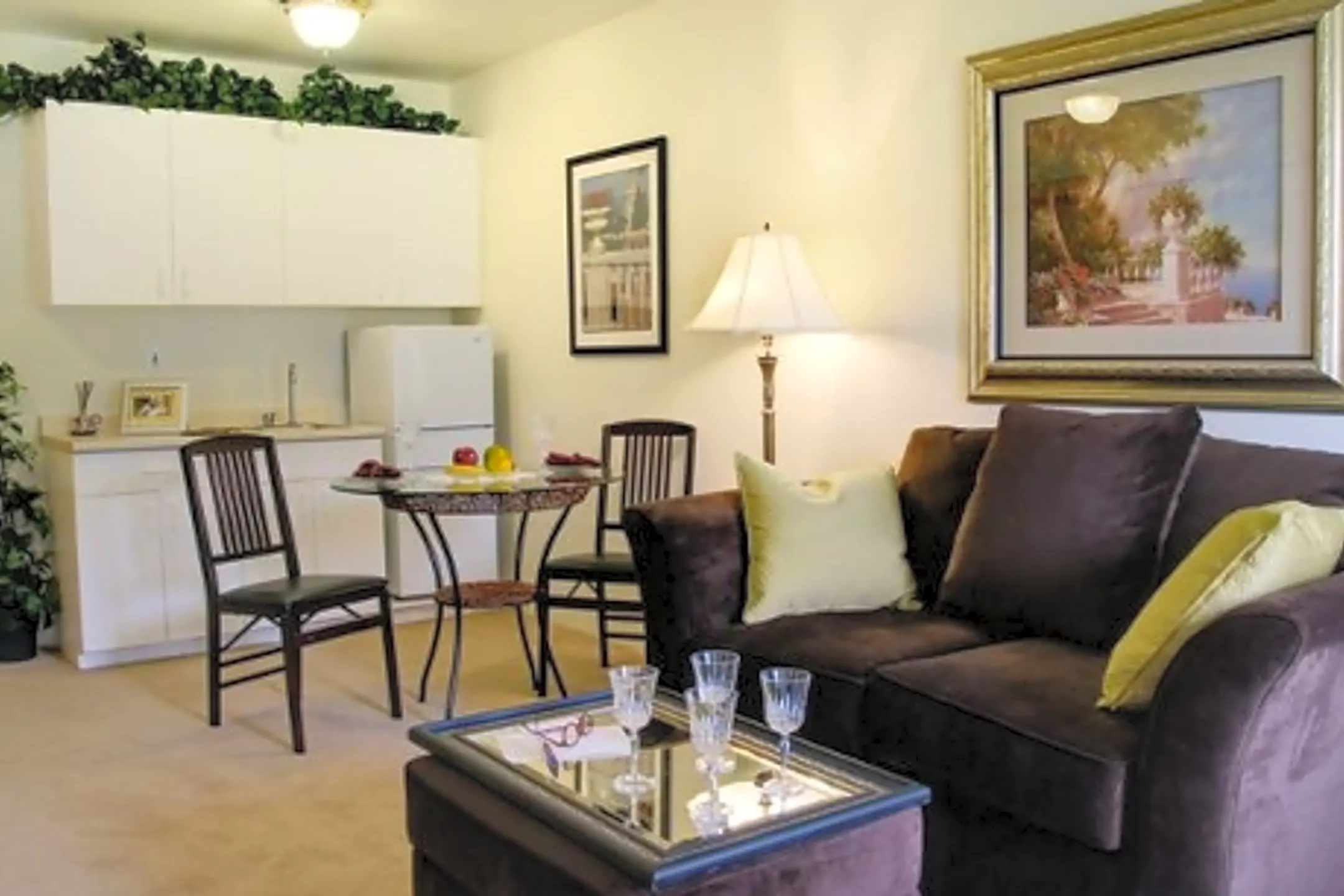 The Manor At Oakridge - 4500 Oakhurst Blvd | Harrisburg, PA Apartments ...