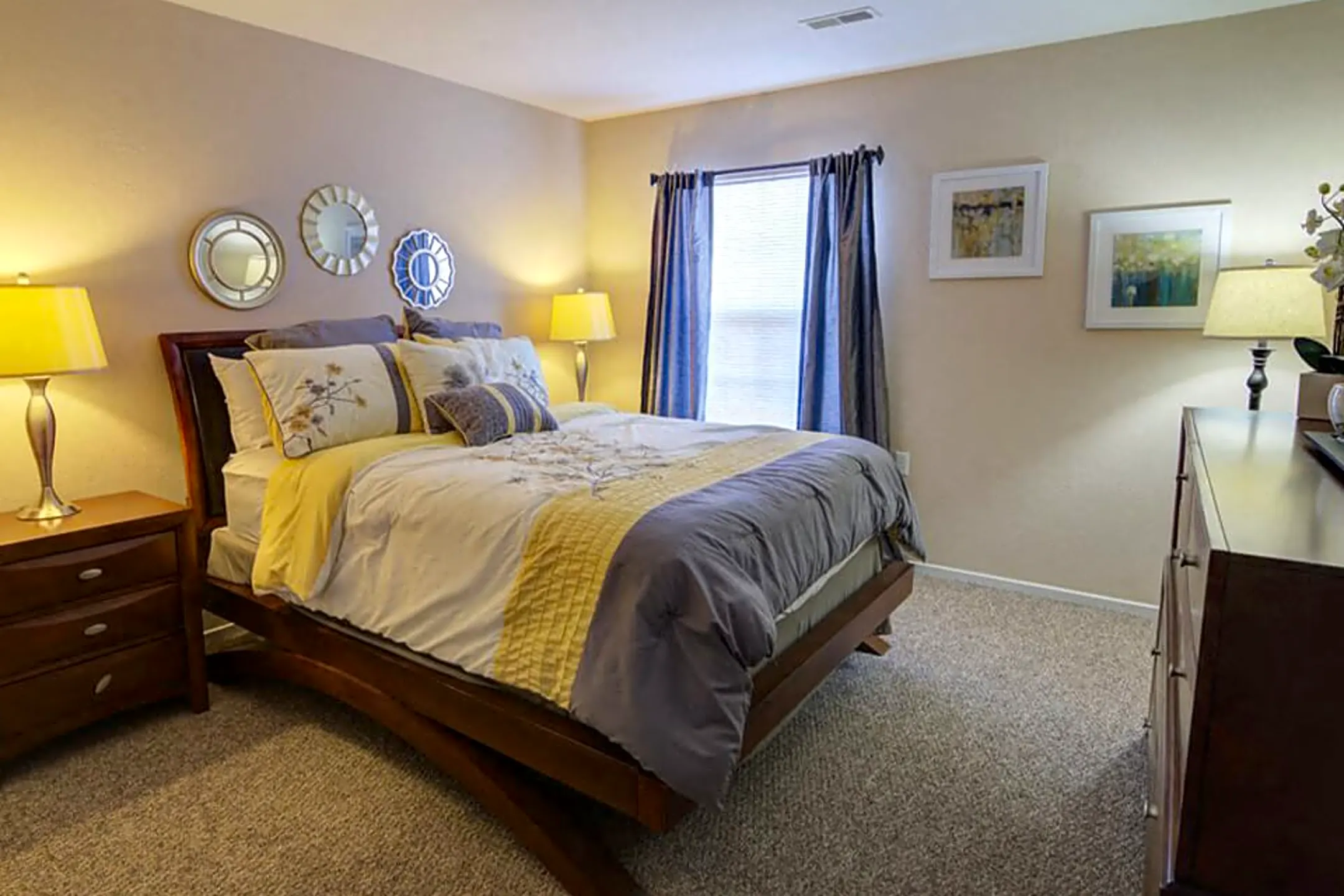 Bedroom - Waterford Pines - Waterford, MI