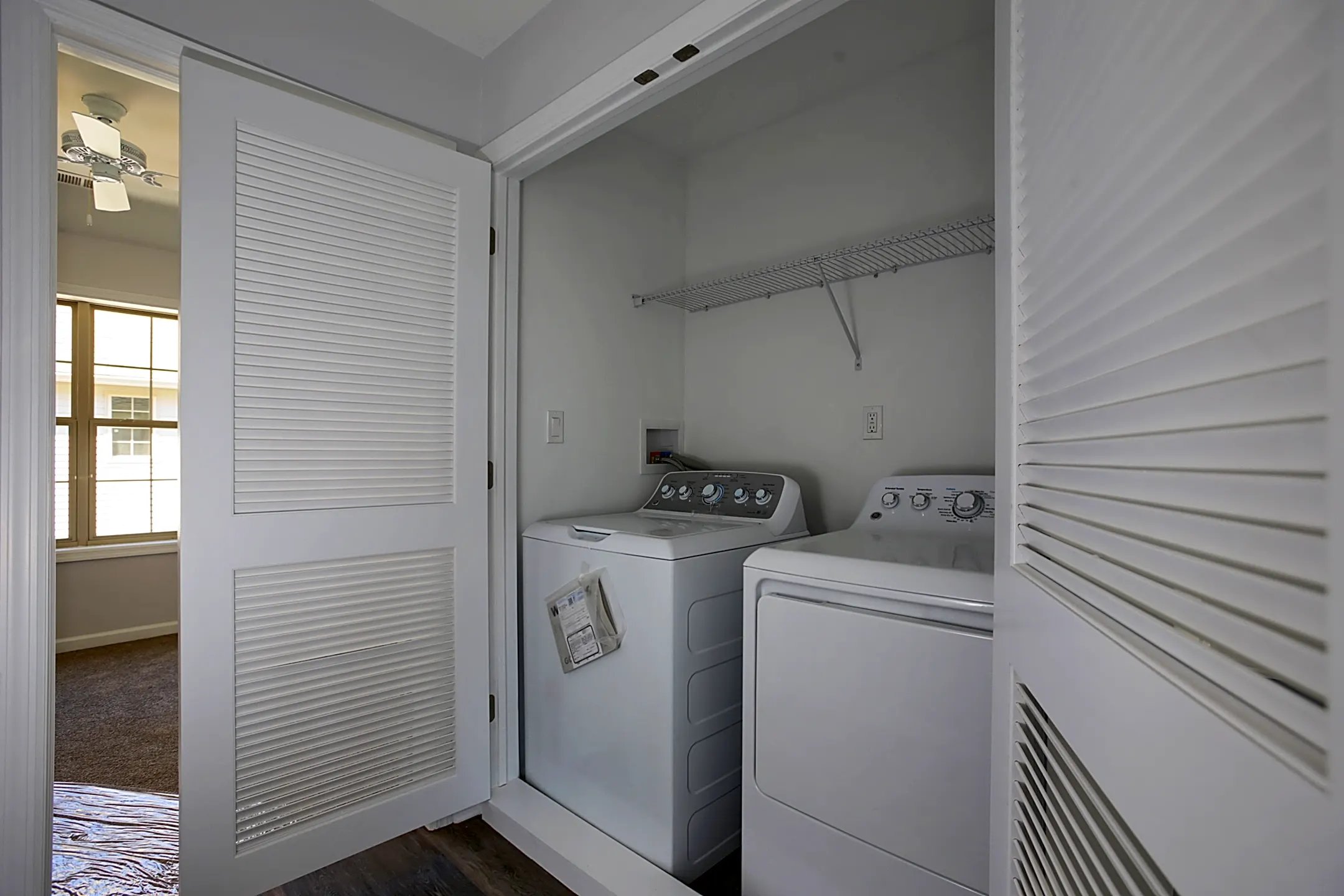 Gramercy Townhomes 153 Main Street South Bound Brook, NJ Apartments