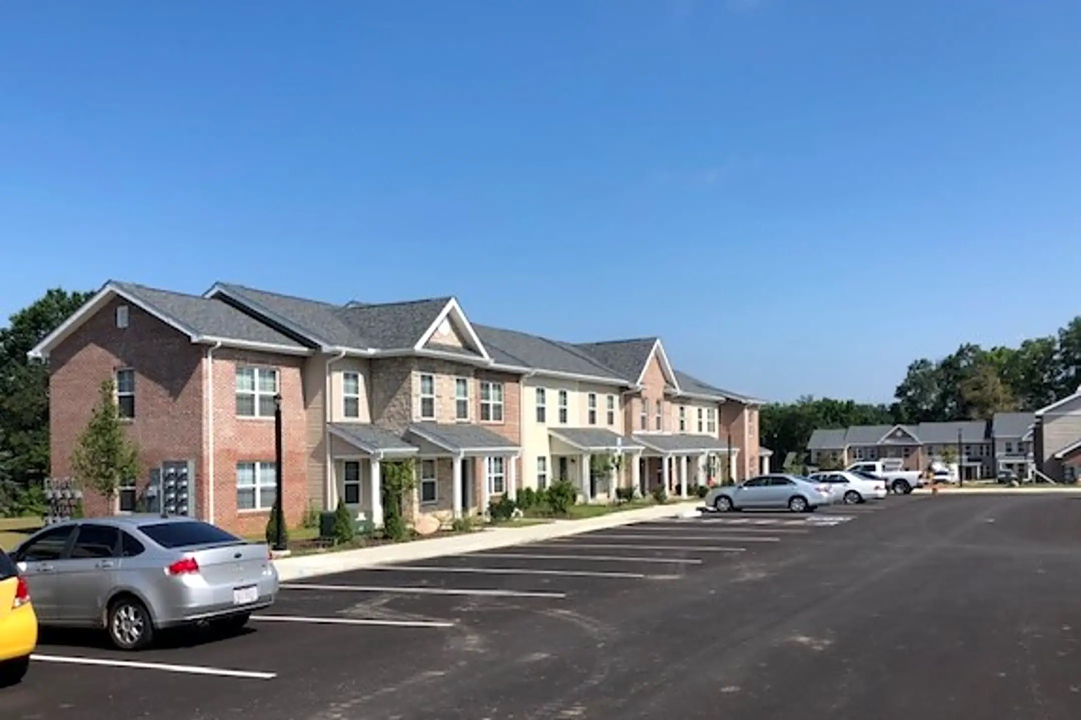 Arlington Ridge Townhomes 681 Moore Rd Akron, OH Apartments for