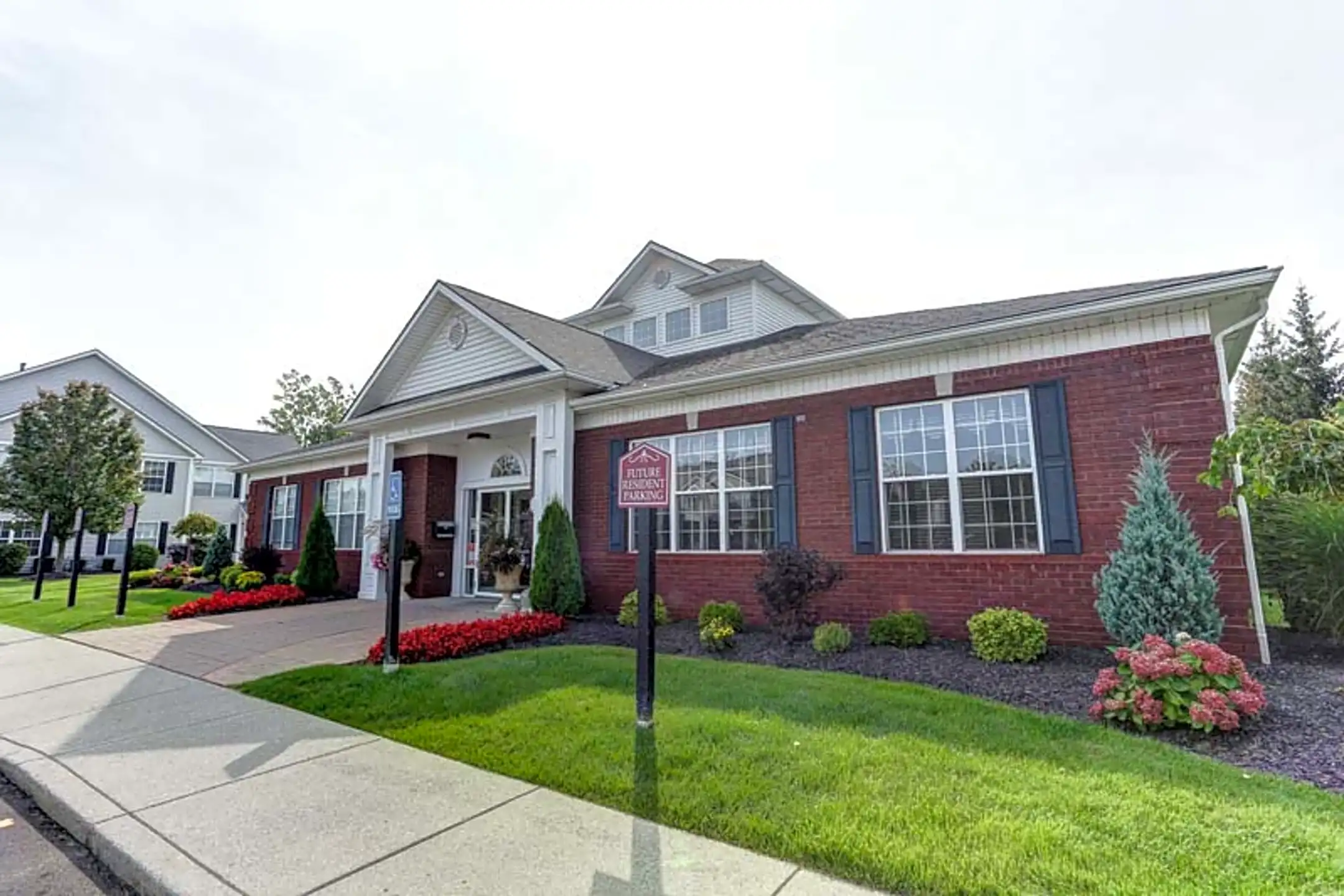 Autumn Creek Apartments East Amherst, NY 14051