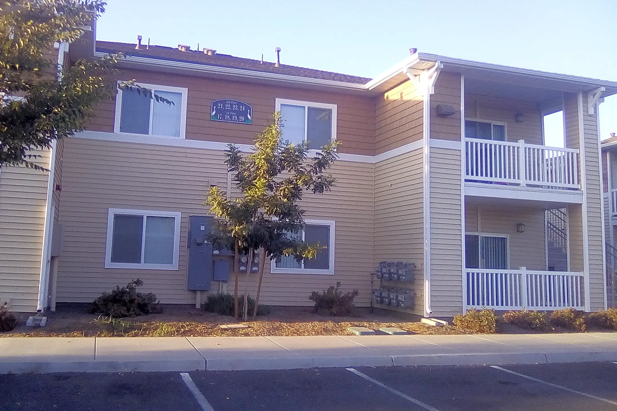 Court 758 N ST Porterville, CA Apartments for Rent