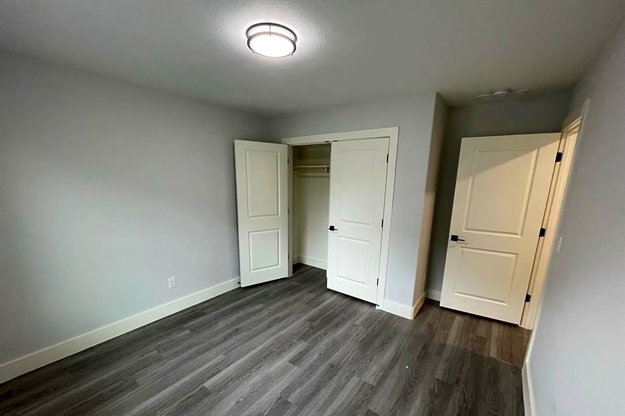 604 E 3rd St 2 Apartments Bonham, TX 75418