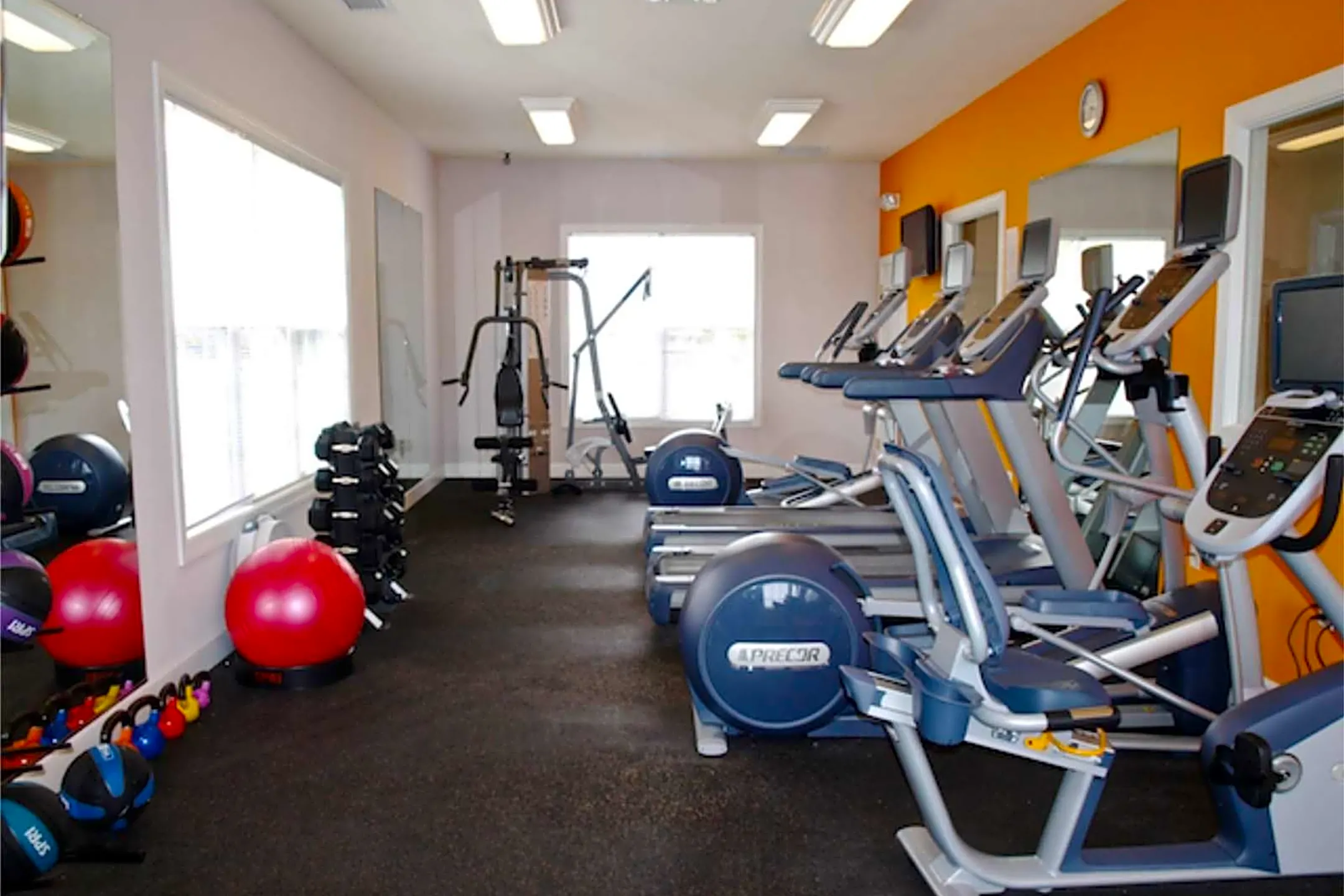 Fitness Weight Room - Rivermont Crossing - Chester, VA