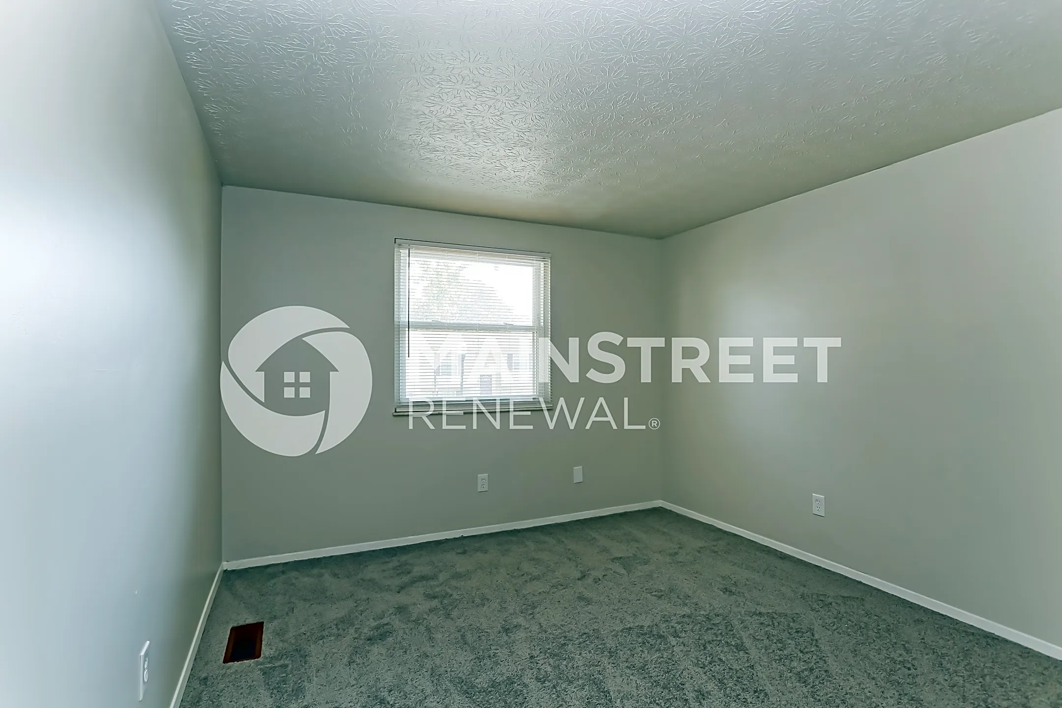 Bedroom - 3125 Dewbourne Dr - Reynoldsburg, OH