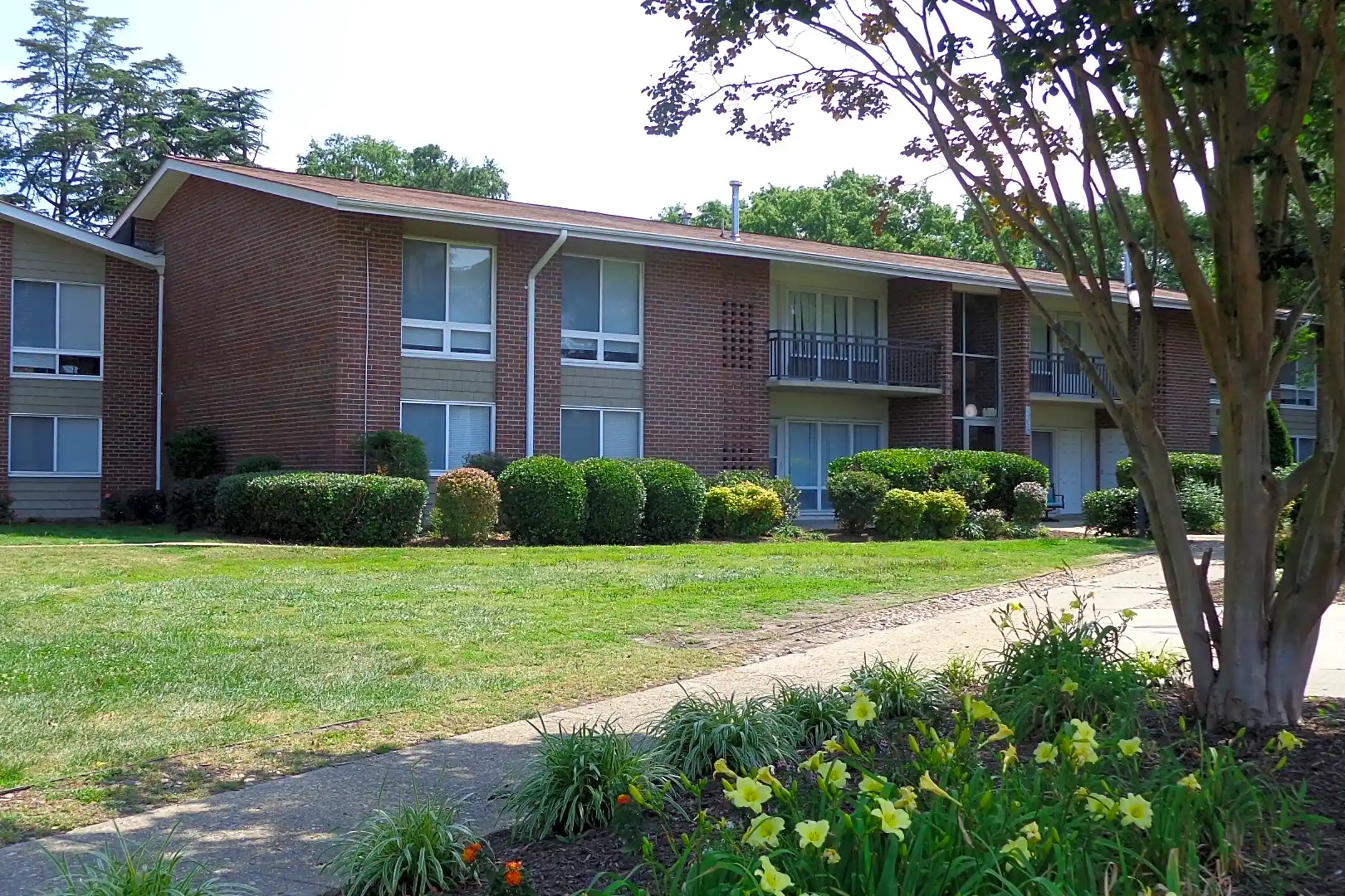 Peninsula Grove Apartments Hampton, VA 23666