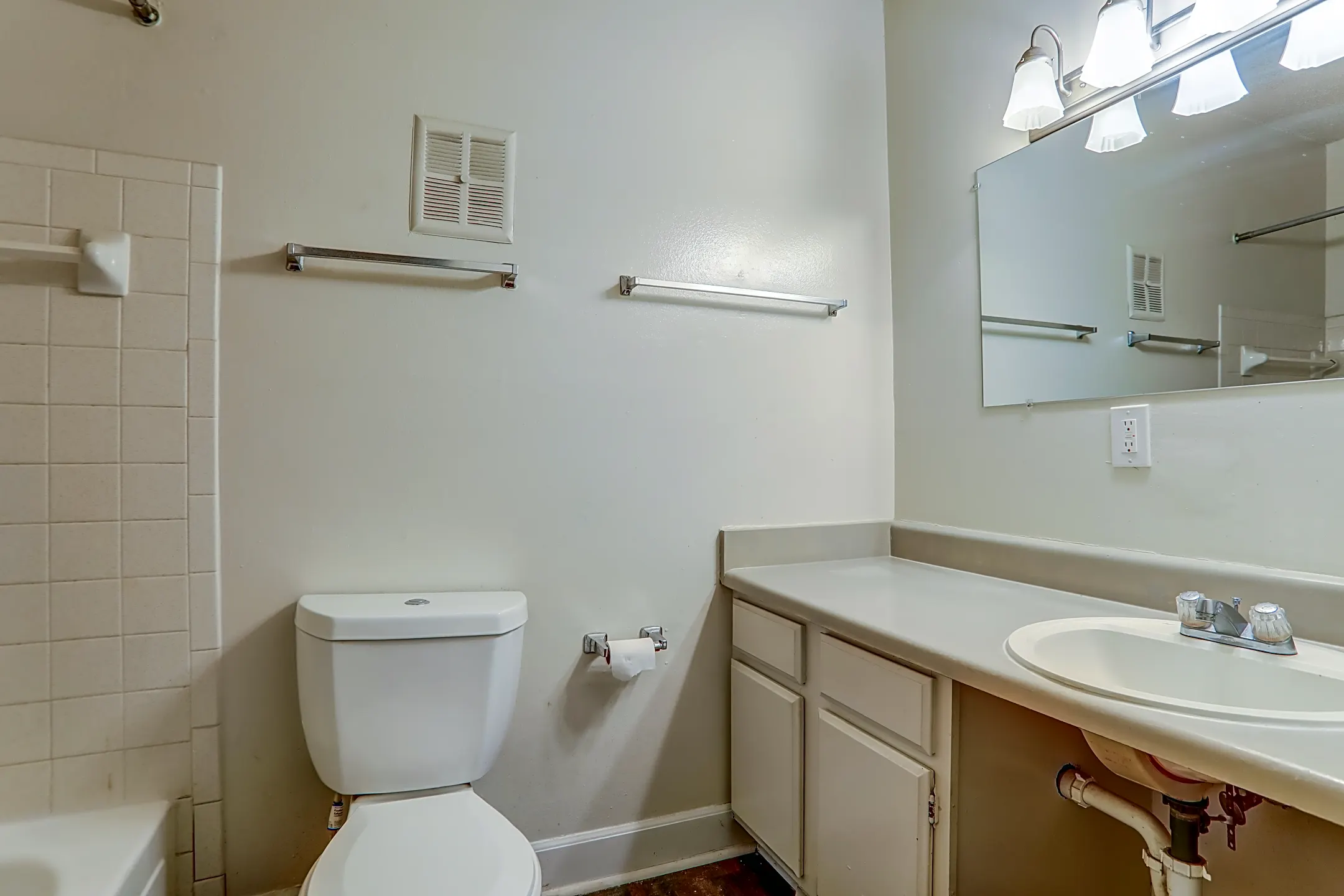 Magnolia Oaks Apartments 2804 Dubarry Dr Gautier, MS Apartments for