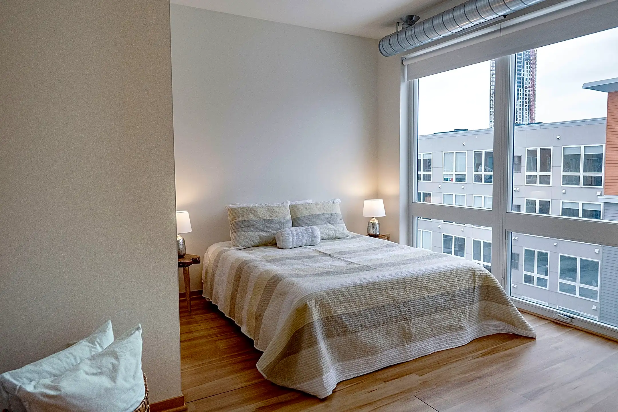 7 West Apartments Minneapolis, MN 55454