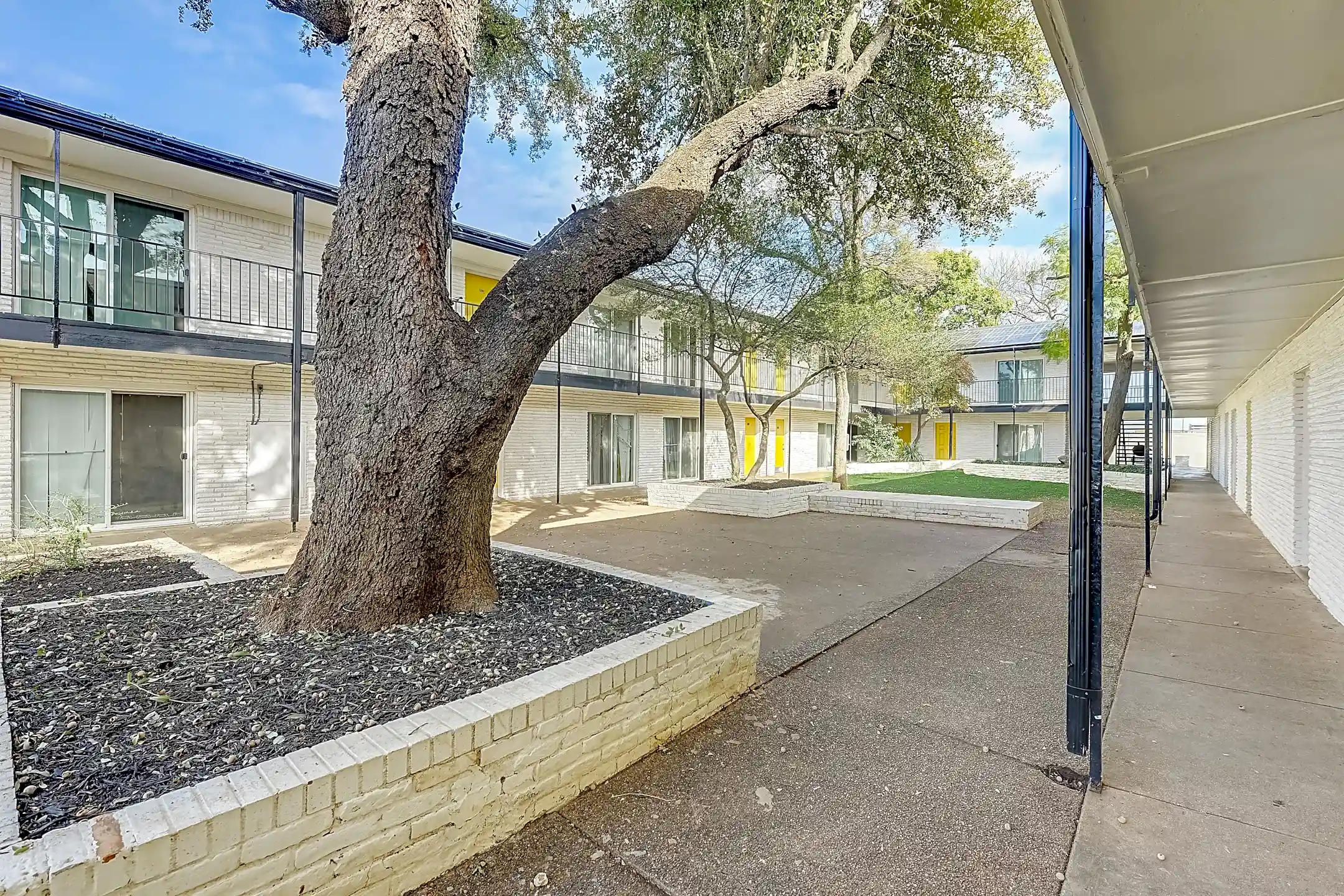 Hart House 1235 Hartsdale Dr Dallas, TX Apartments for Rent Rent.