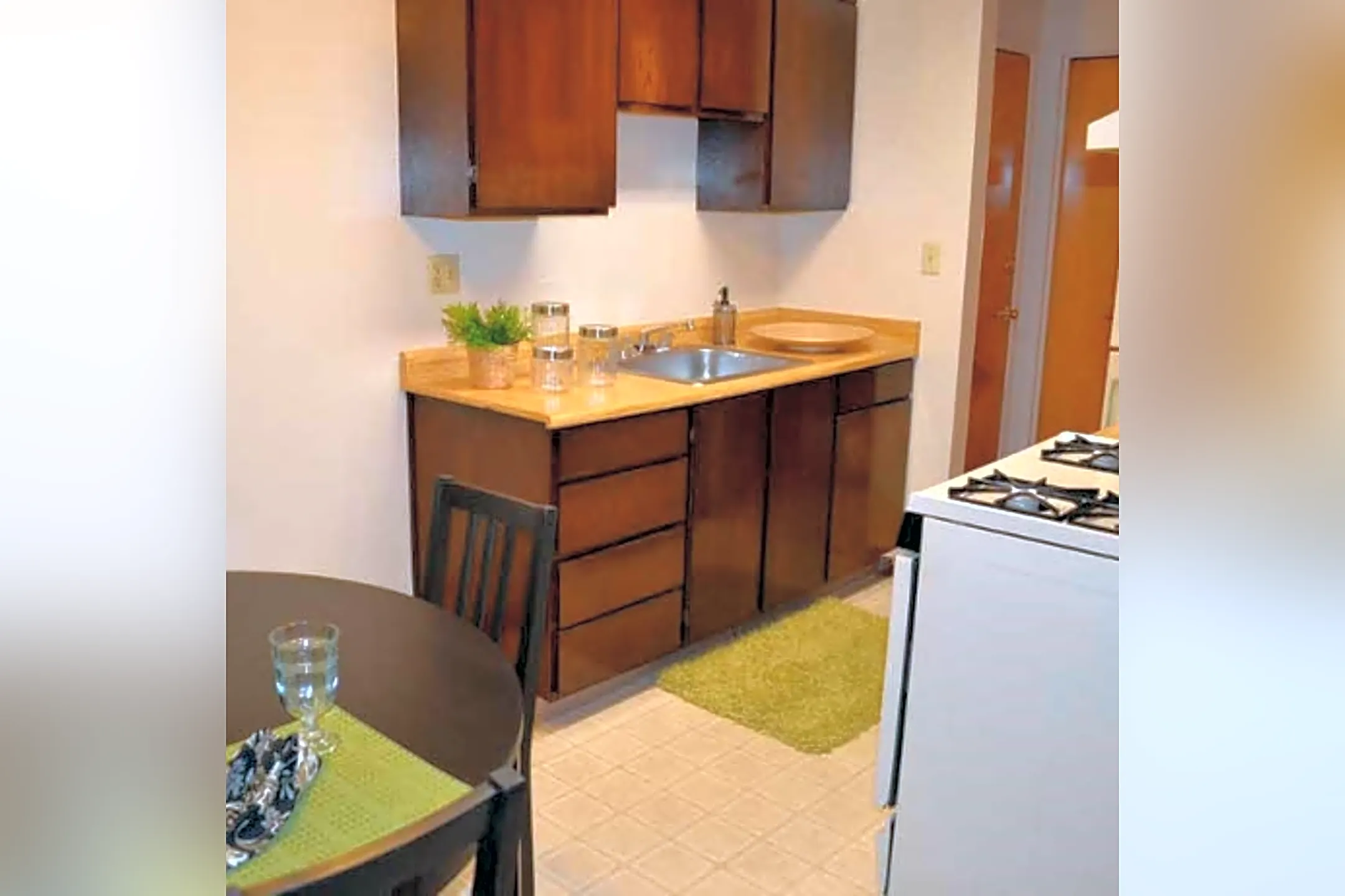 Villa Alvarado Apartments 1330 Contra Costa Ave San Pablo, CA