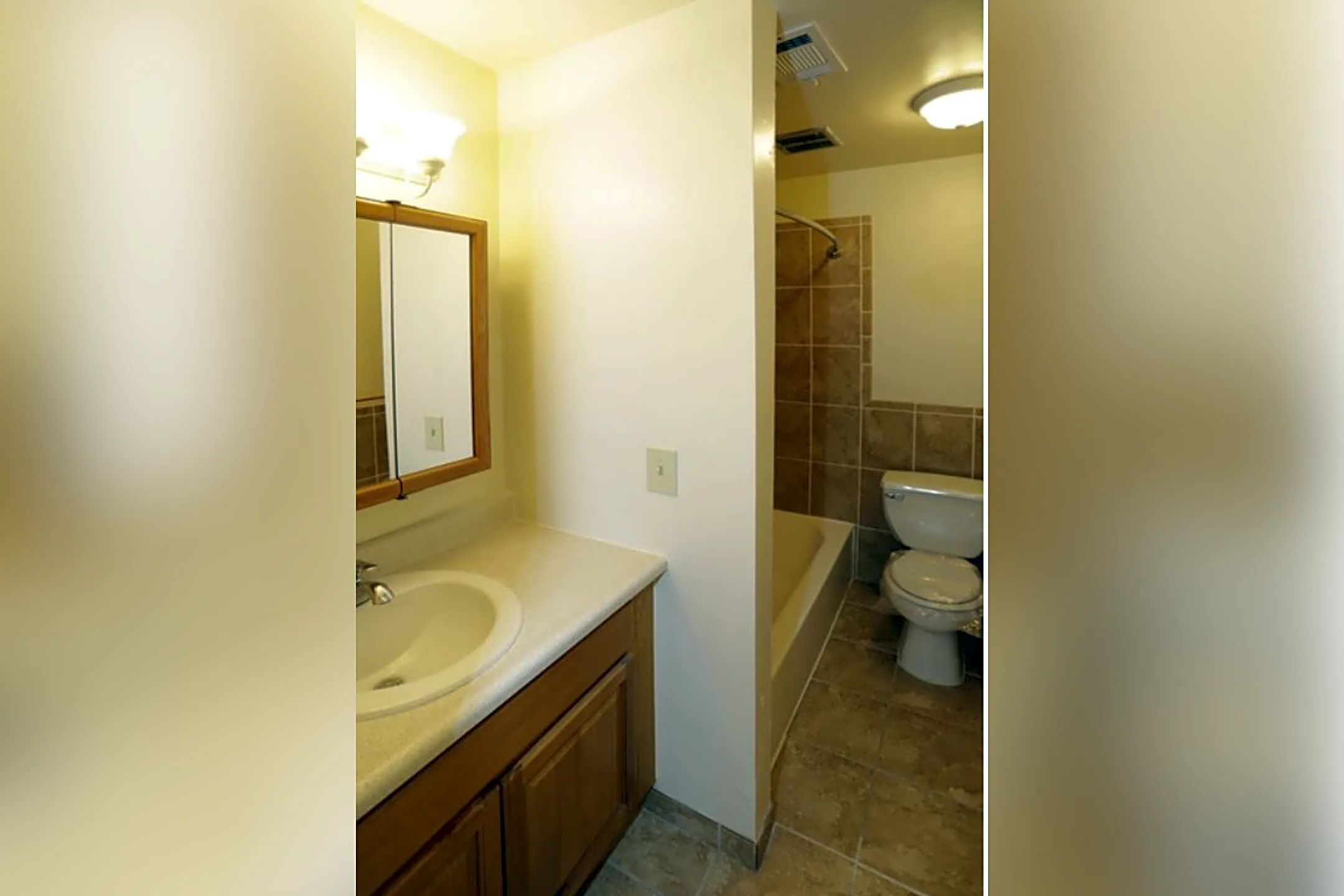 Olde East Townhouses Farmhouse Lane Building M Morristown, NJ Apartments for Rent Rent.