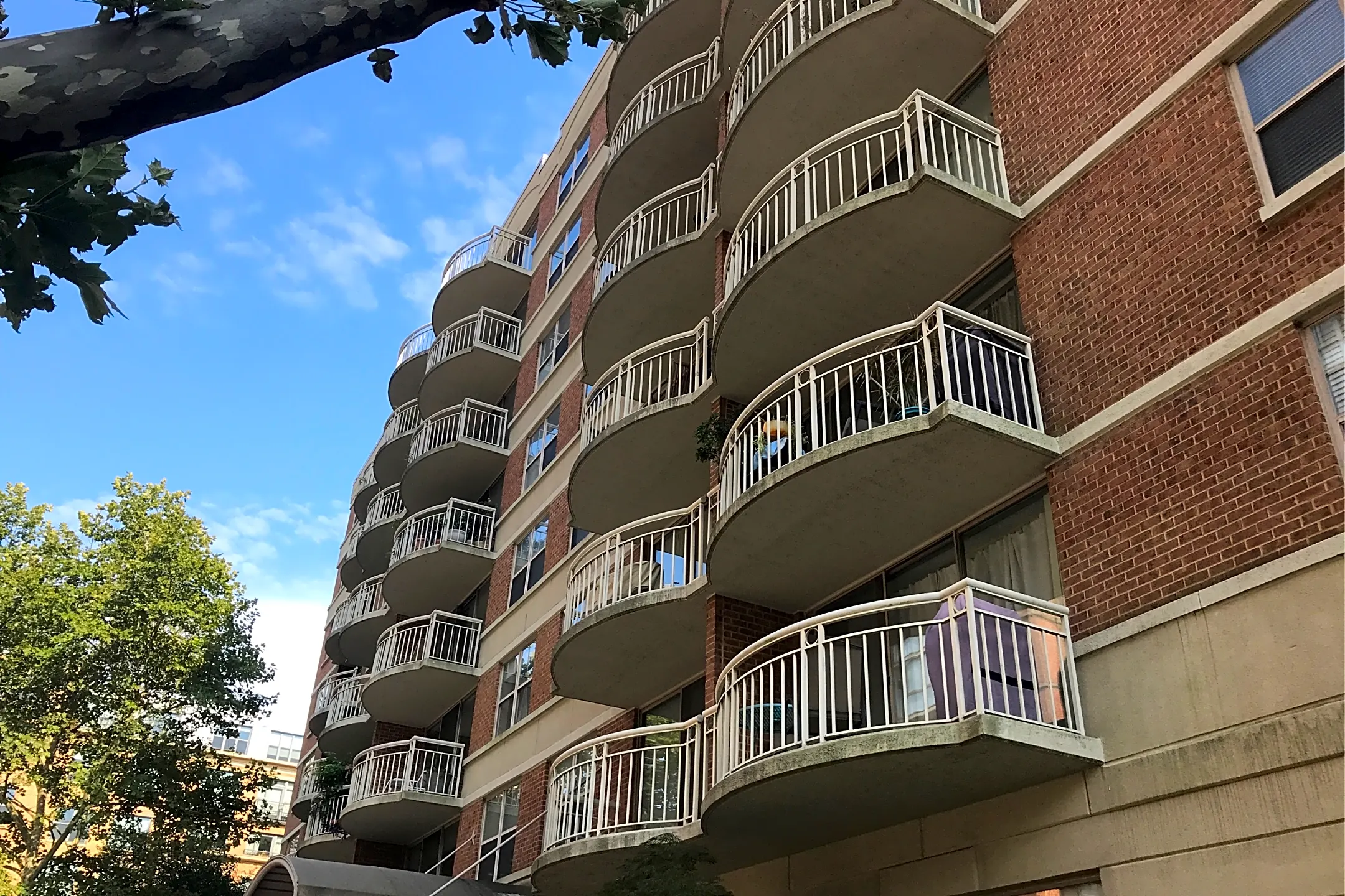 Braddock Place Condominiums 1200 Braddock Pl Alexandria, VA