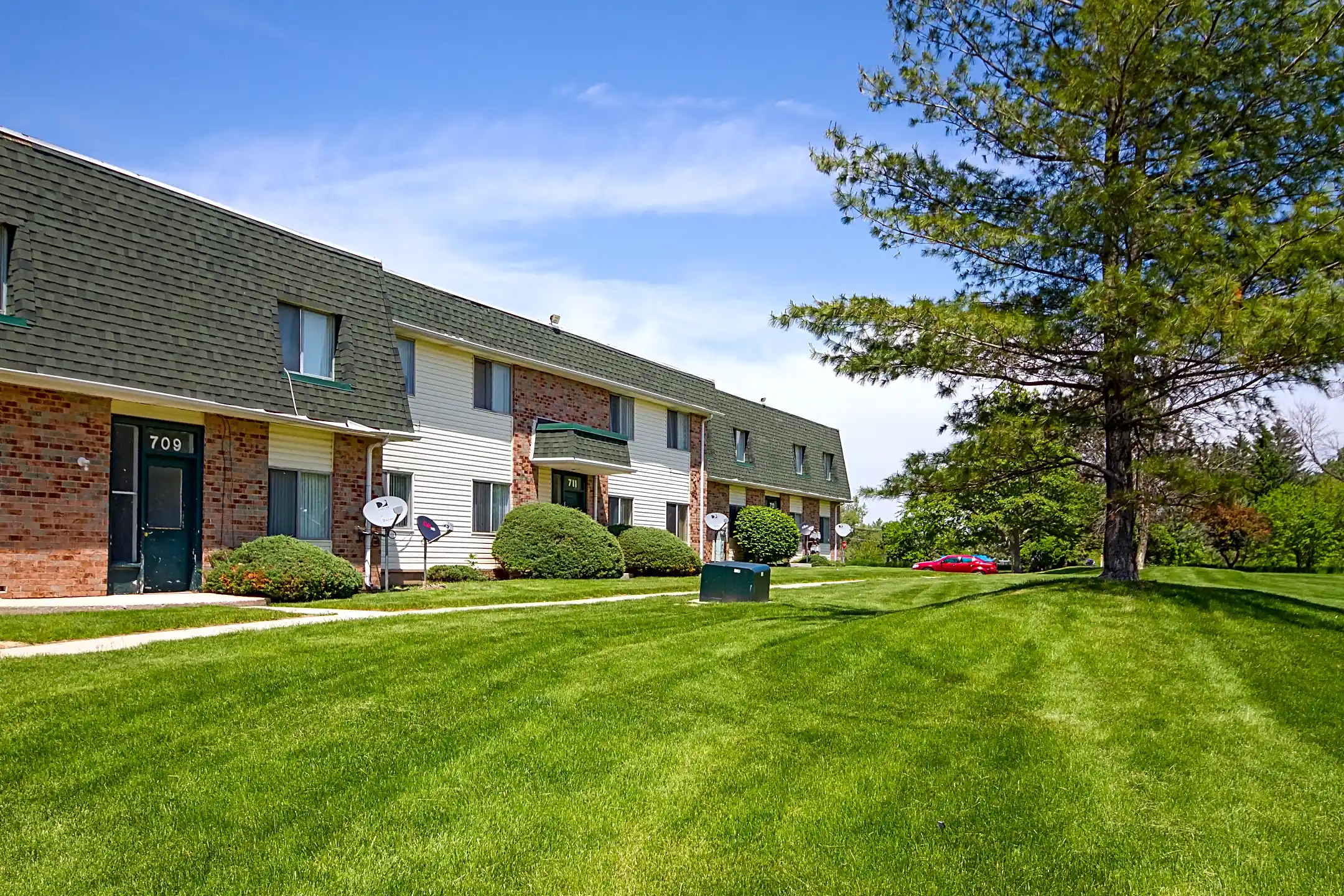 Maple Leaf Apartment Homes University Park, IL 60484