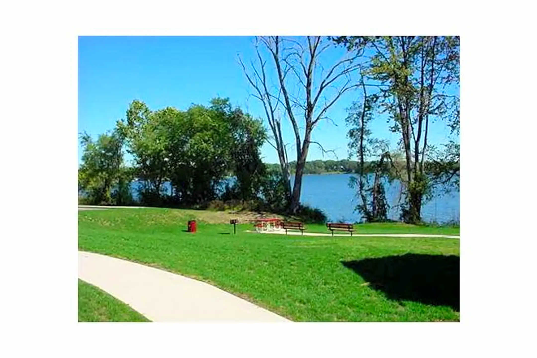 Pike Lake Pointe Apartments Warsaw, IN 46580