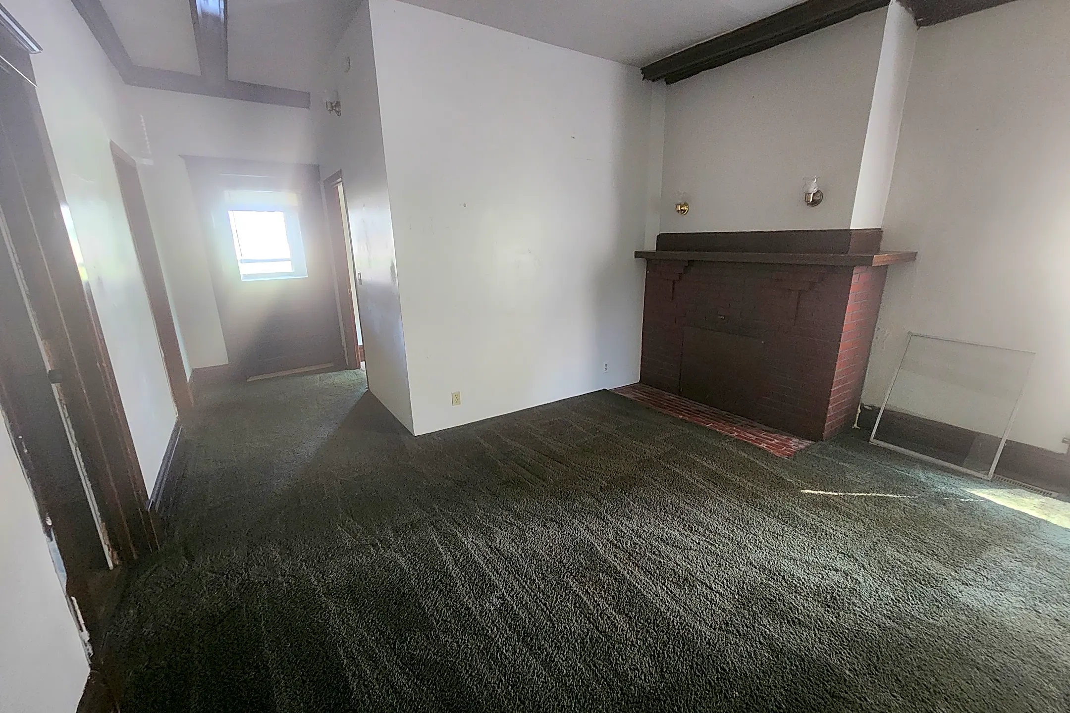 223 Broadway St Houses Eau Claire, WI 54703