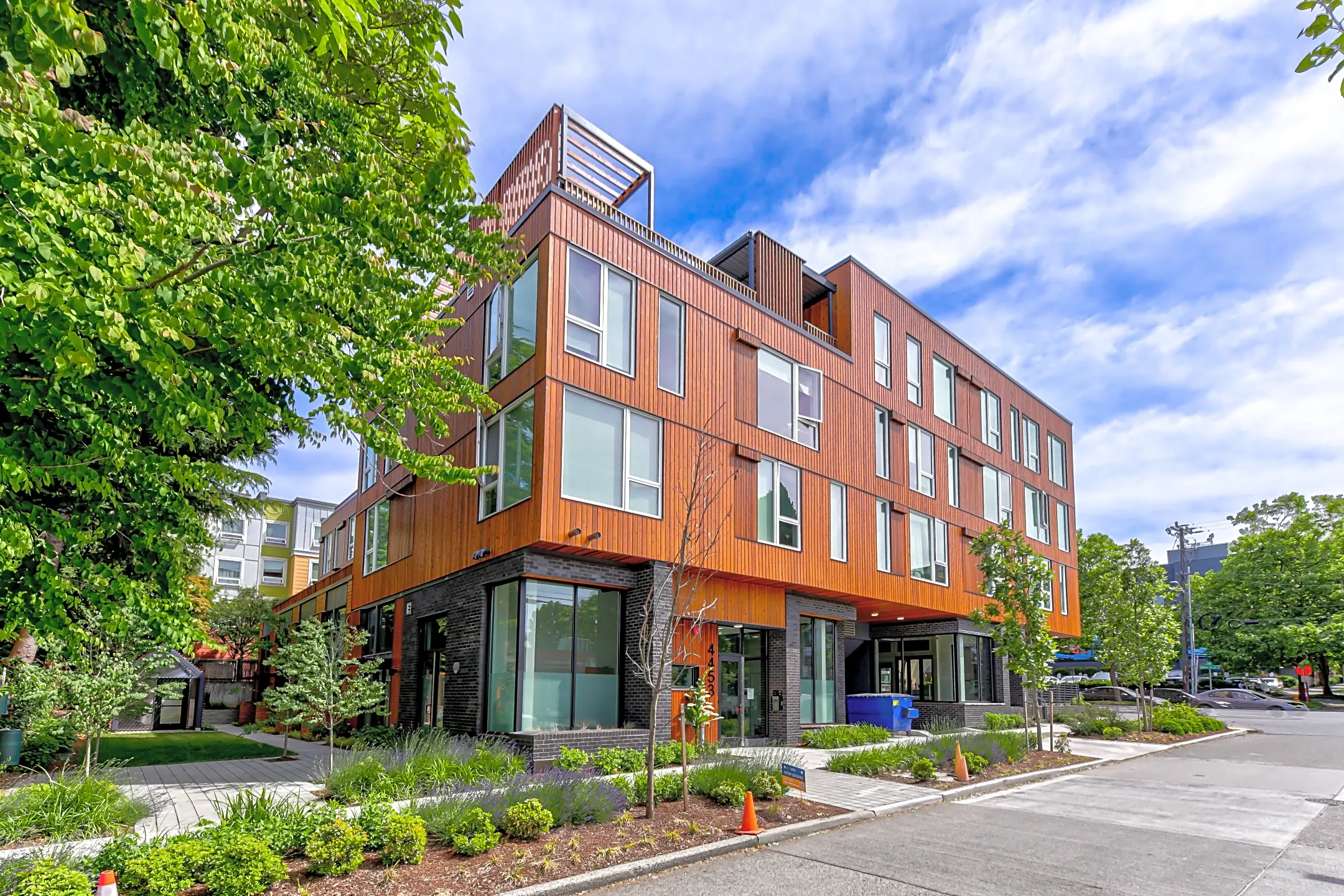 Building - Ori Stone Way Apartments - Seattle, WA