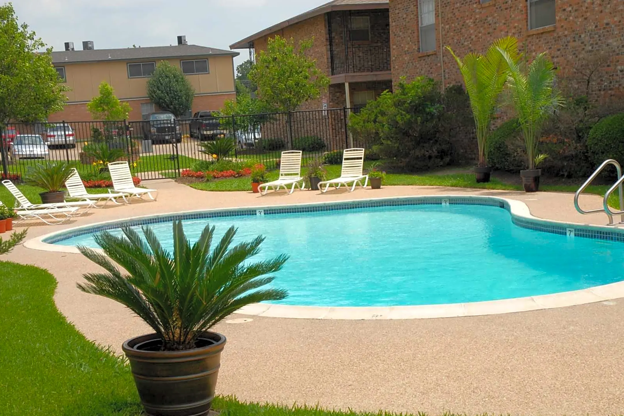 Pool - College Main Apartments - Bryan, TX
