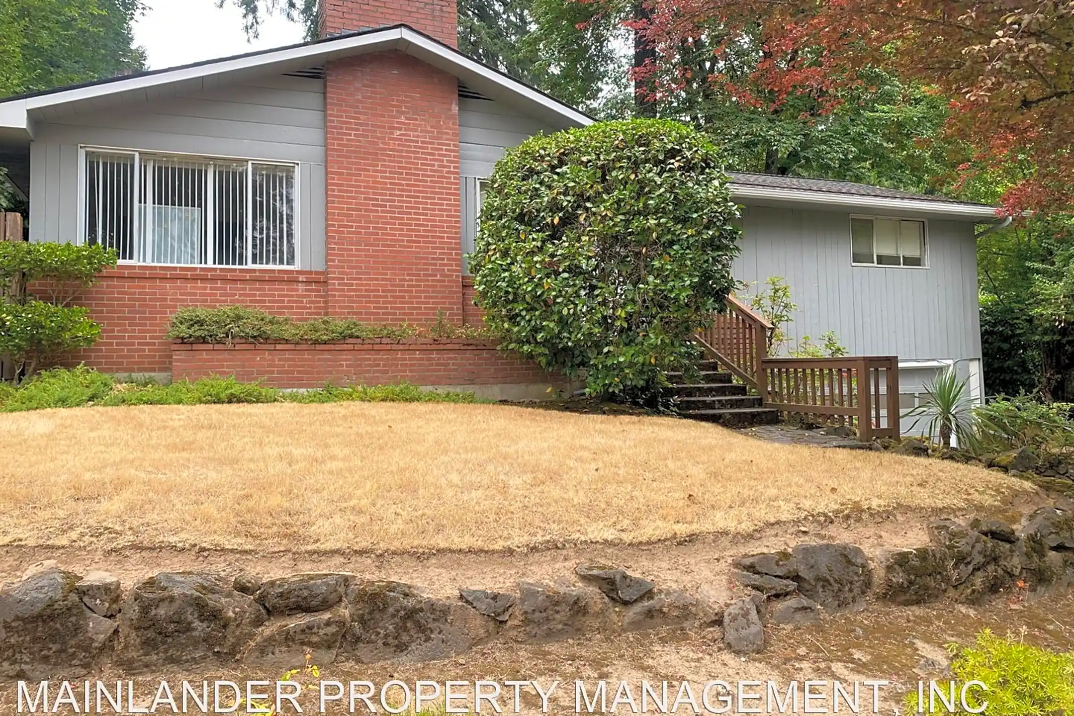 857 Berwick Ct - Lake Oswego, OR