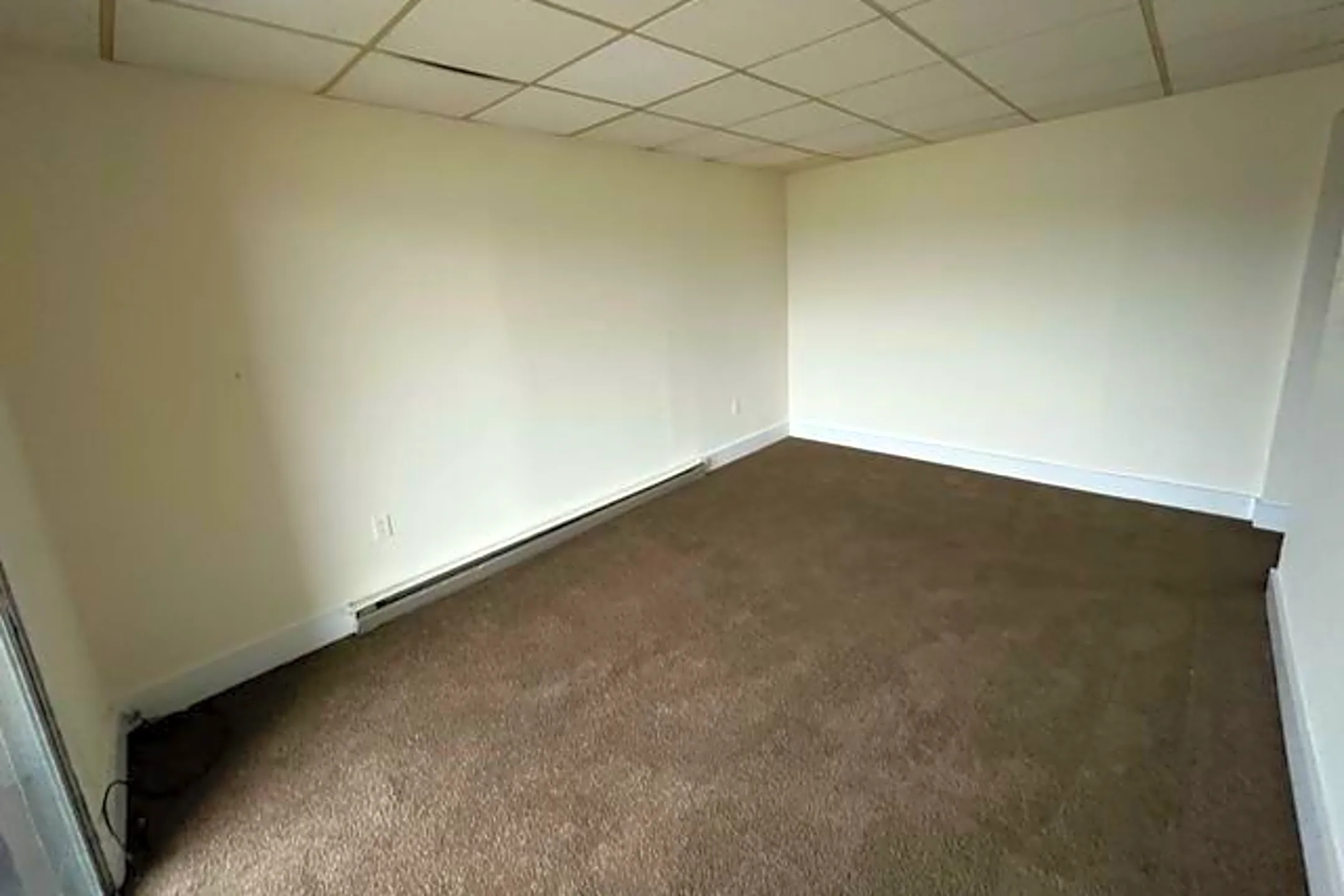 611 20th St Apartments Huntington, WV 25703