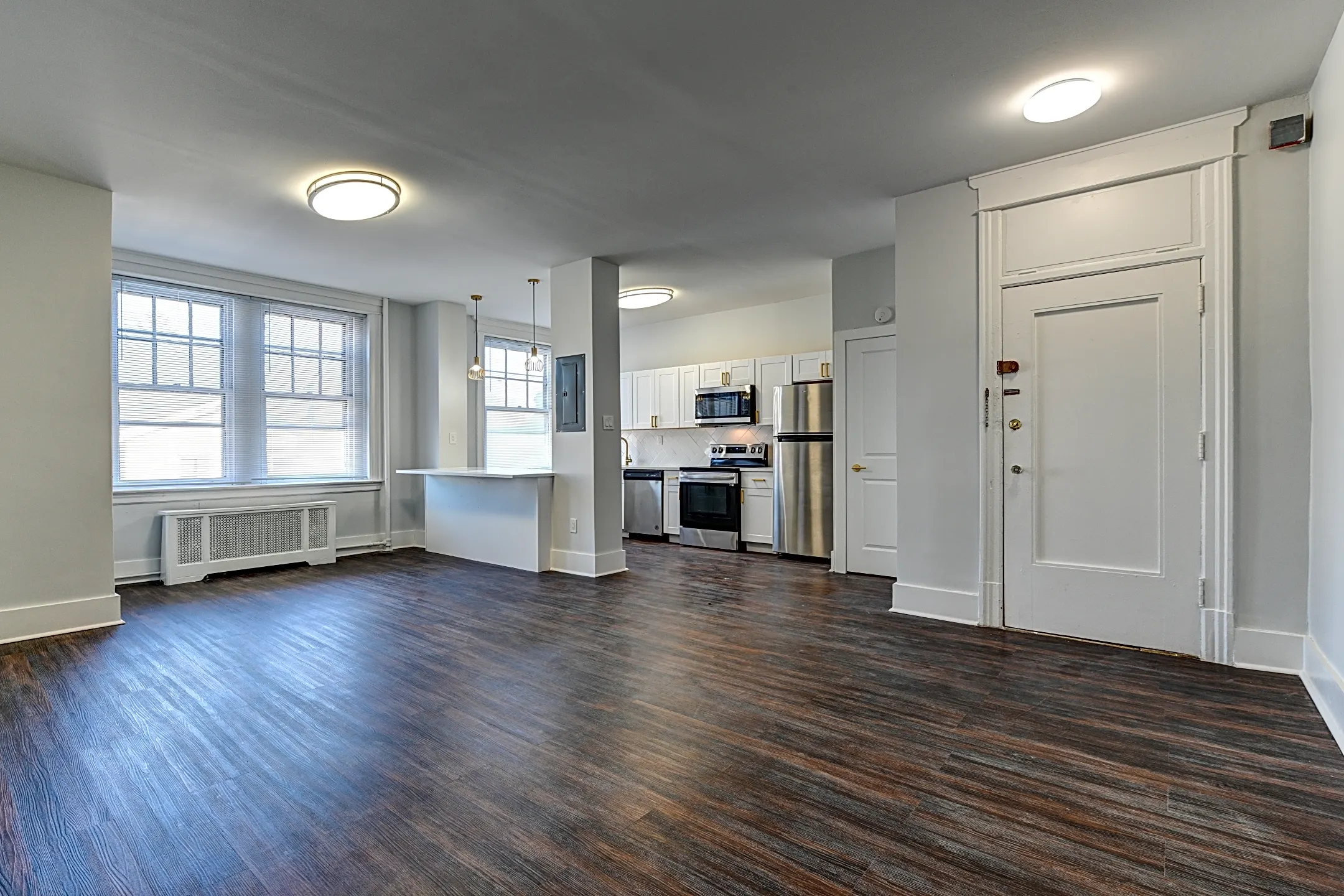 Living Room - Pelham Court Apartments - Philadelphia, PA