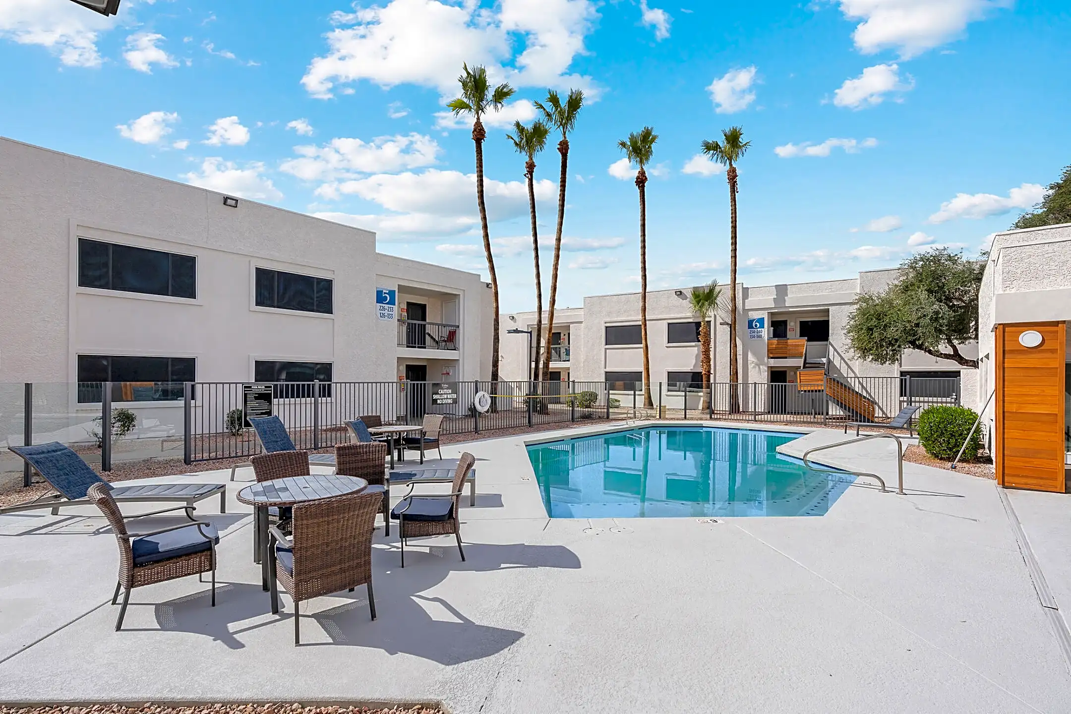 The Tides Apartments Glendale Az