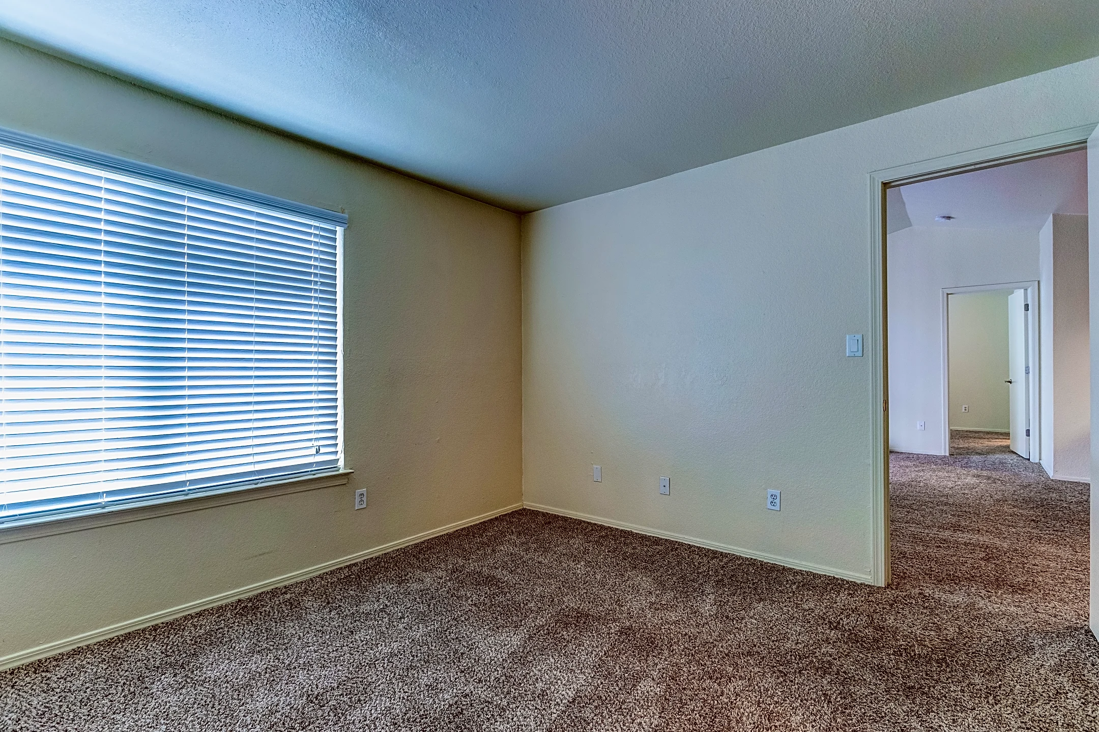 Ashley Square Apartments Des Moines, IA 50310