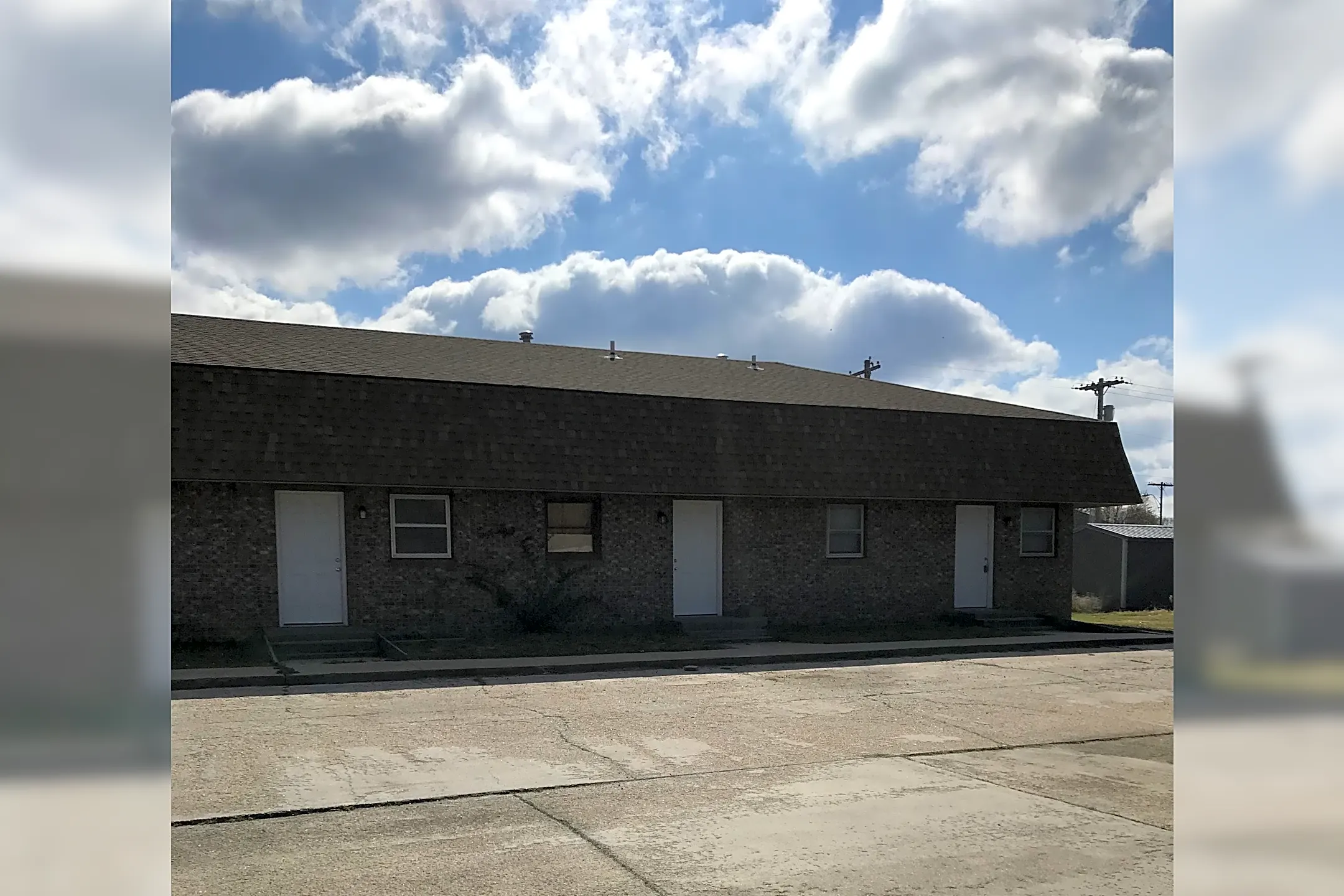 109 S Grant St Apartments Russell, KS 67665