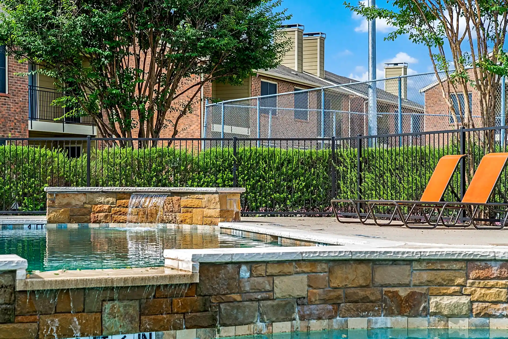 Pool - Leander - Benbrook, TX
