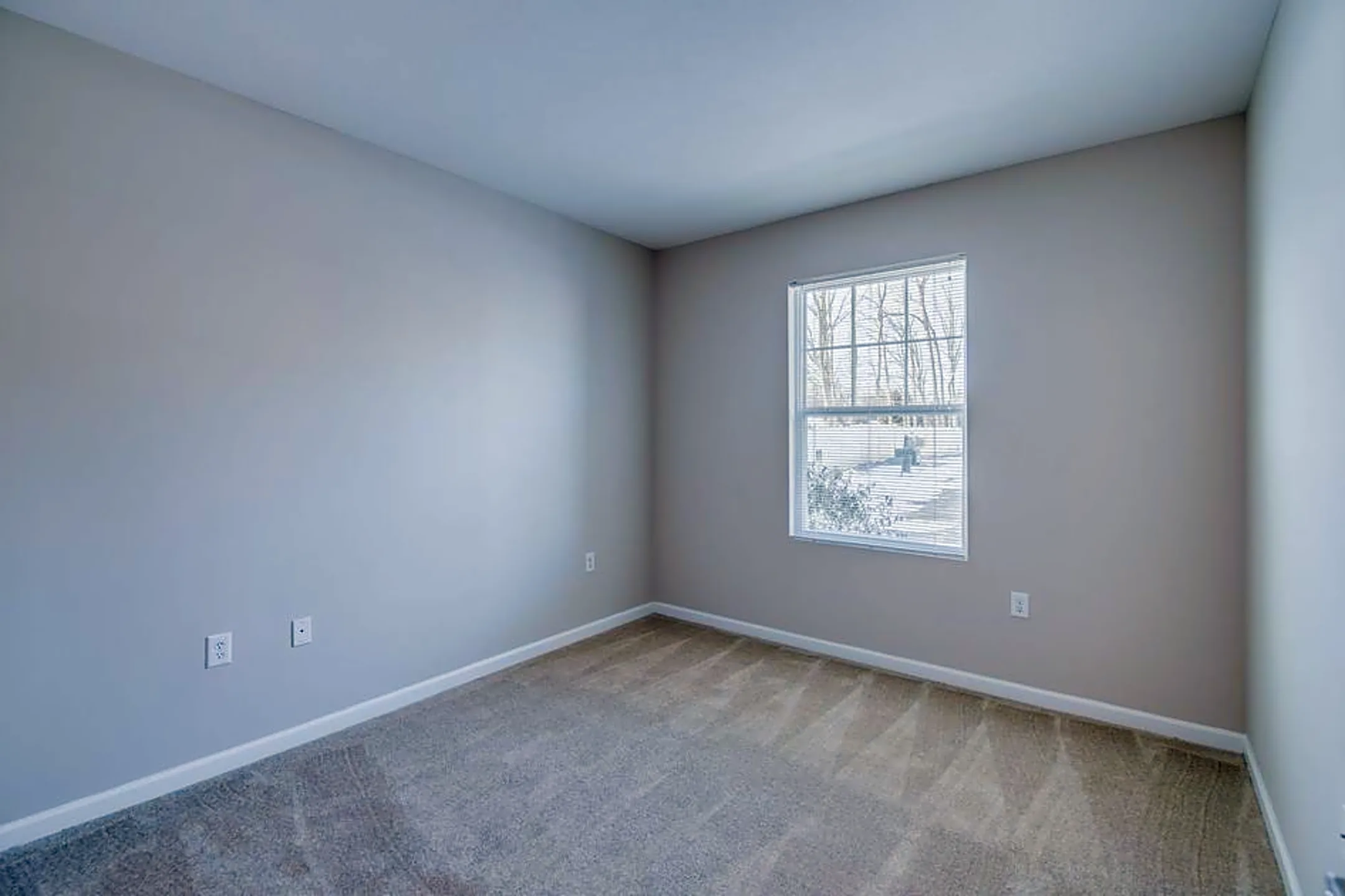 5700 Madison Apartments Indianapolis, IN 46227