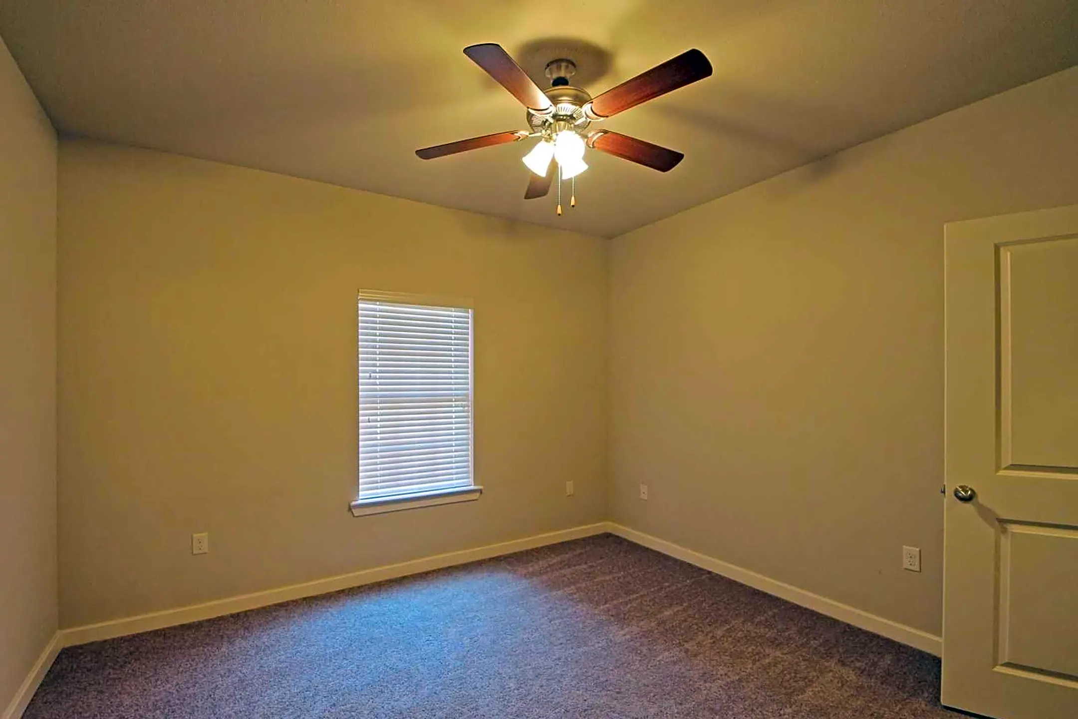 Reserve at Chaffee Crossing Apartments - 9505 Chad Colley Blvd | Fort ...