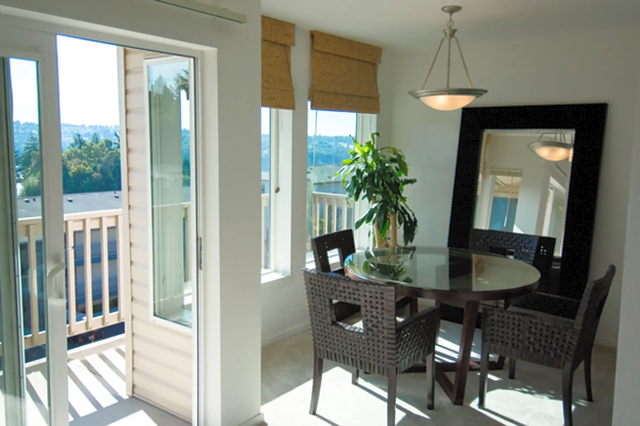 Cliffside 2413 Cliffside Ln NW Gig Harbor, WA Apartments for Rent