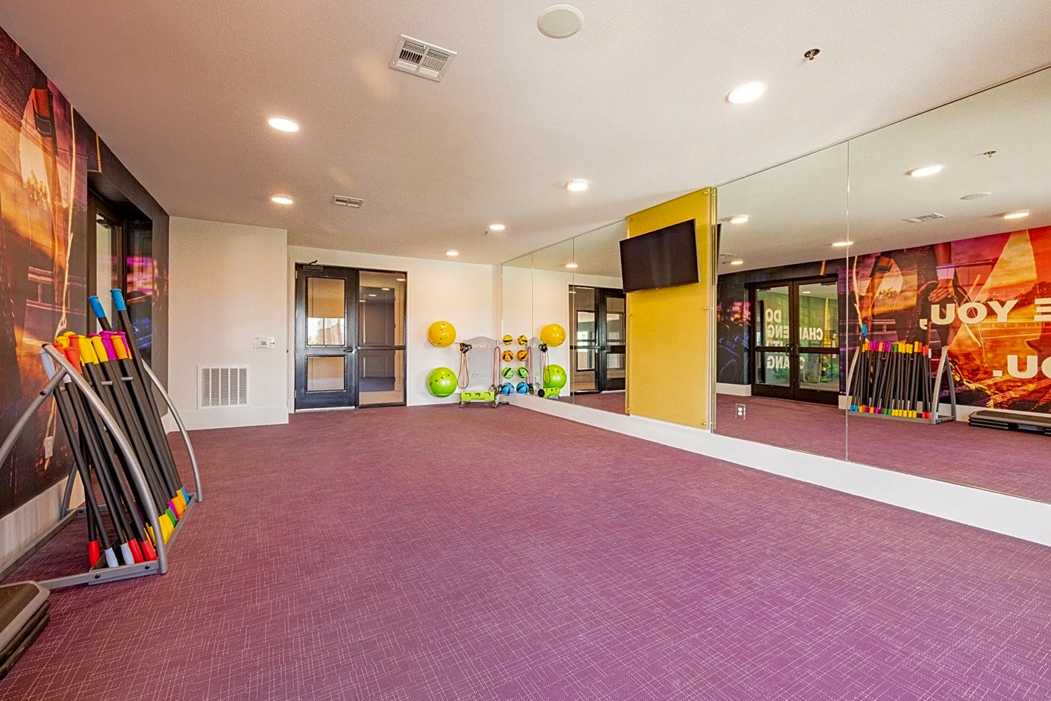 Forena Revelstoke 950 Spanish Needle Trail Fort Worth, TX