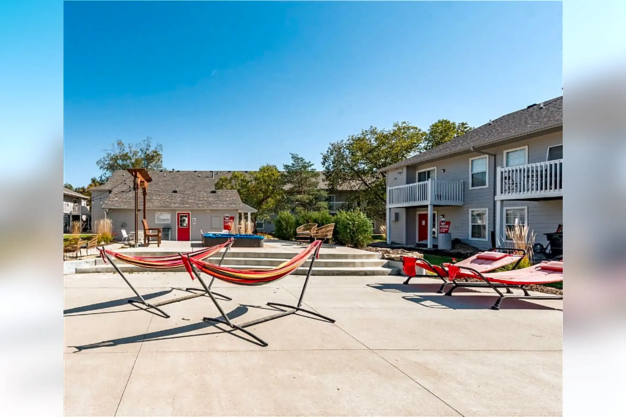 Stadium Walk Apartments 1341 N 9th St Lincoln, NE Apartments for