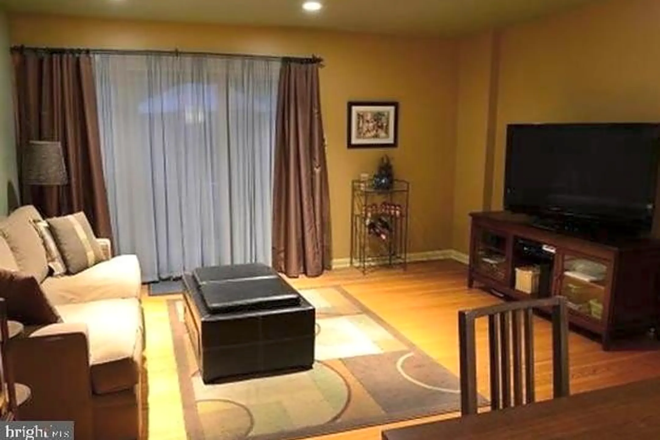 Living Room - 106 W Montgomery Ave #7 - Ardmore, PA