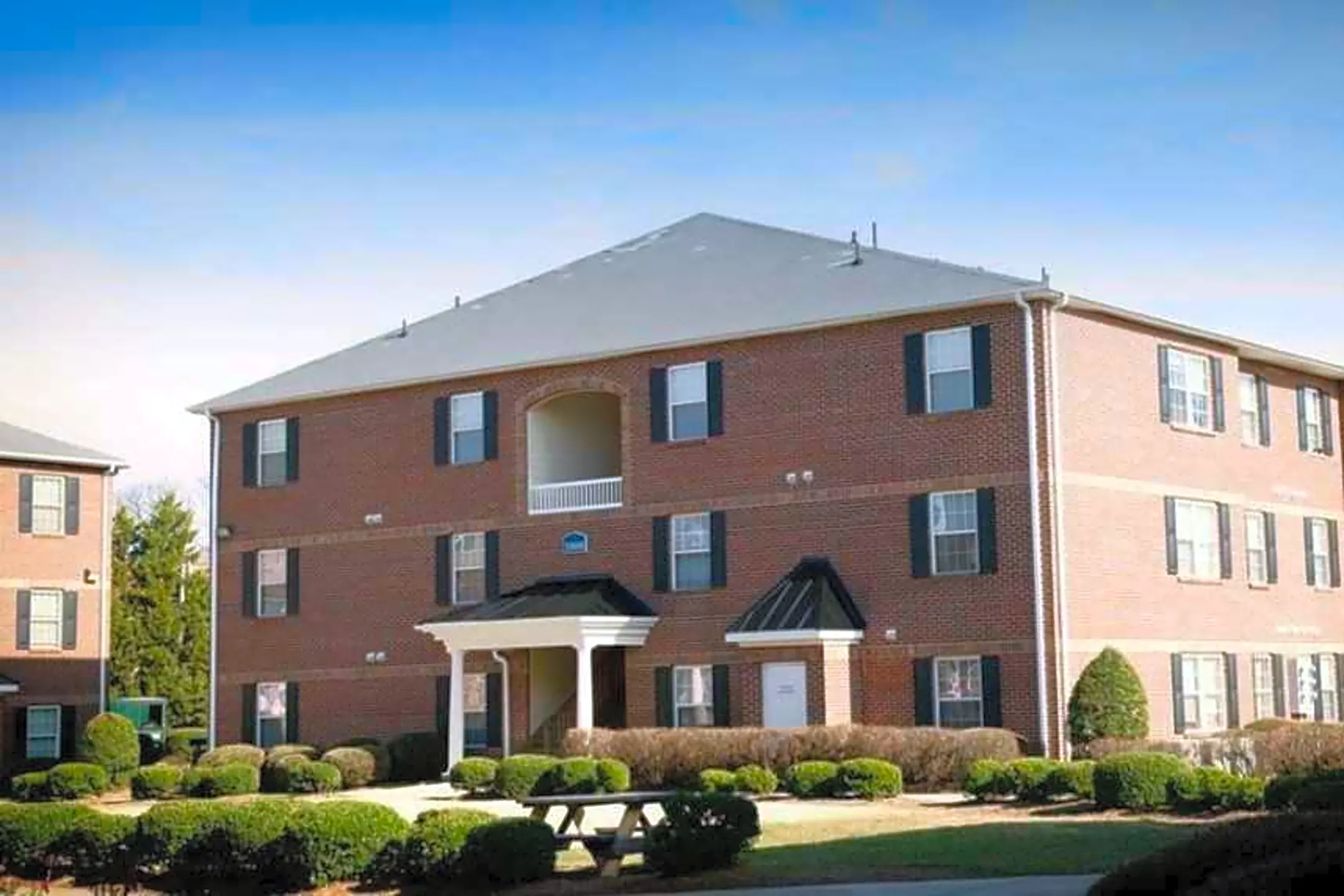 Spring Garden Apartments - Greensboro, NC 27403