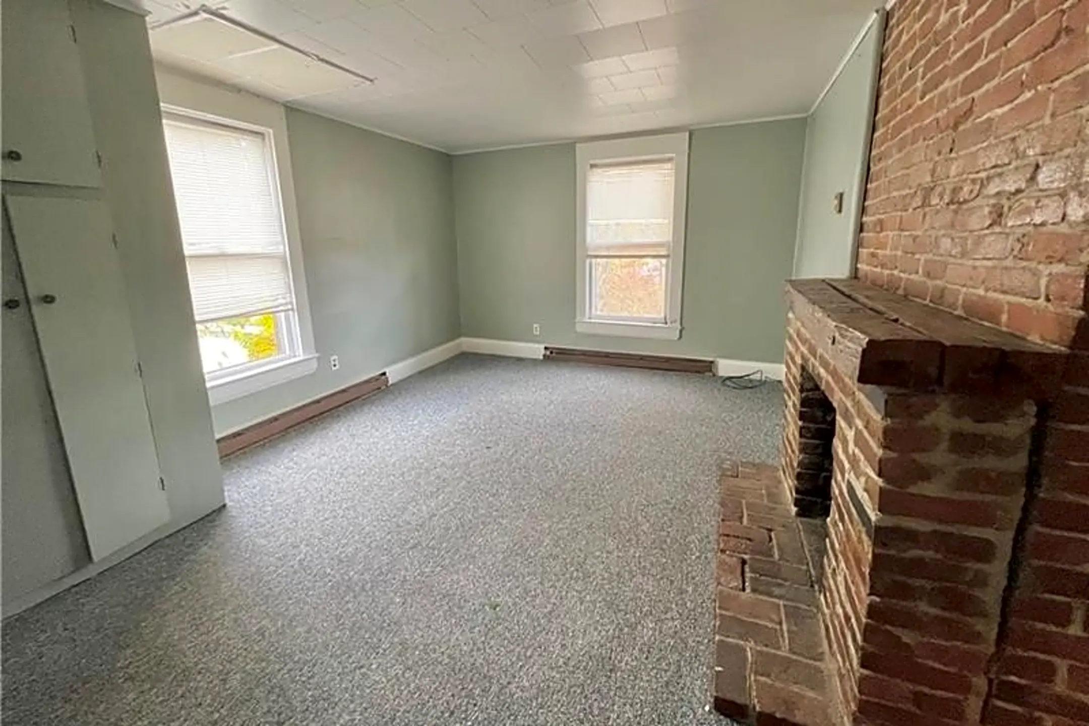 149 Waugh Ave 3 Apartments New Wilmington, PA 16142