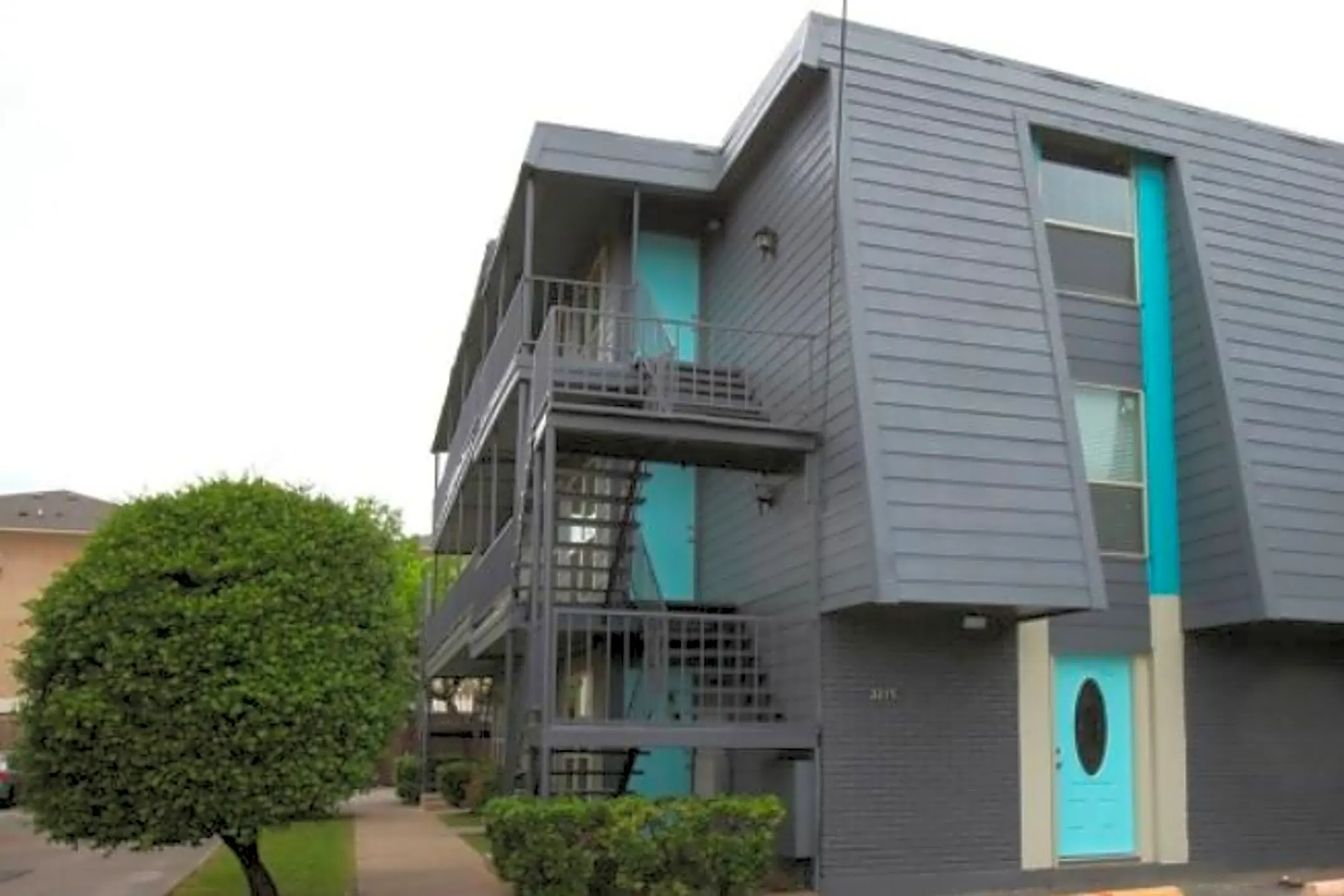 Crestview Apartments 3205 Crestview Drive Dallas, TX Apartments for