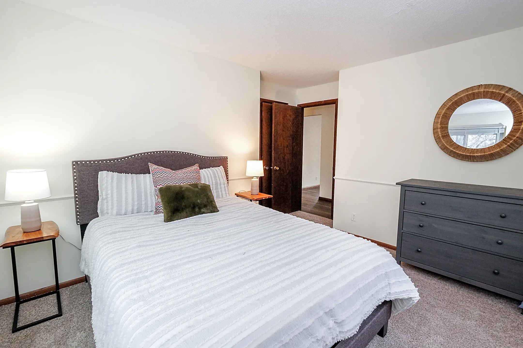 Sheridan Place 1441 Marshall Street Northeast Minneapolis, MN