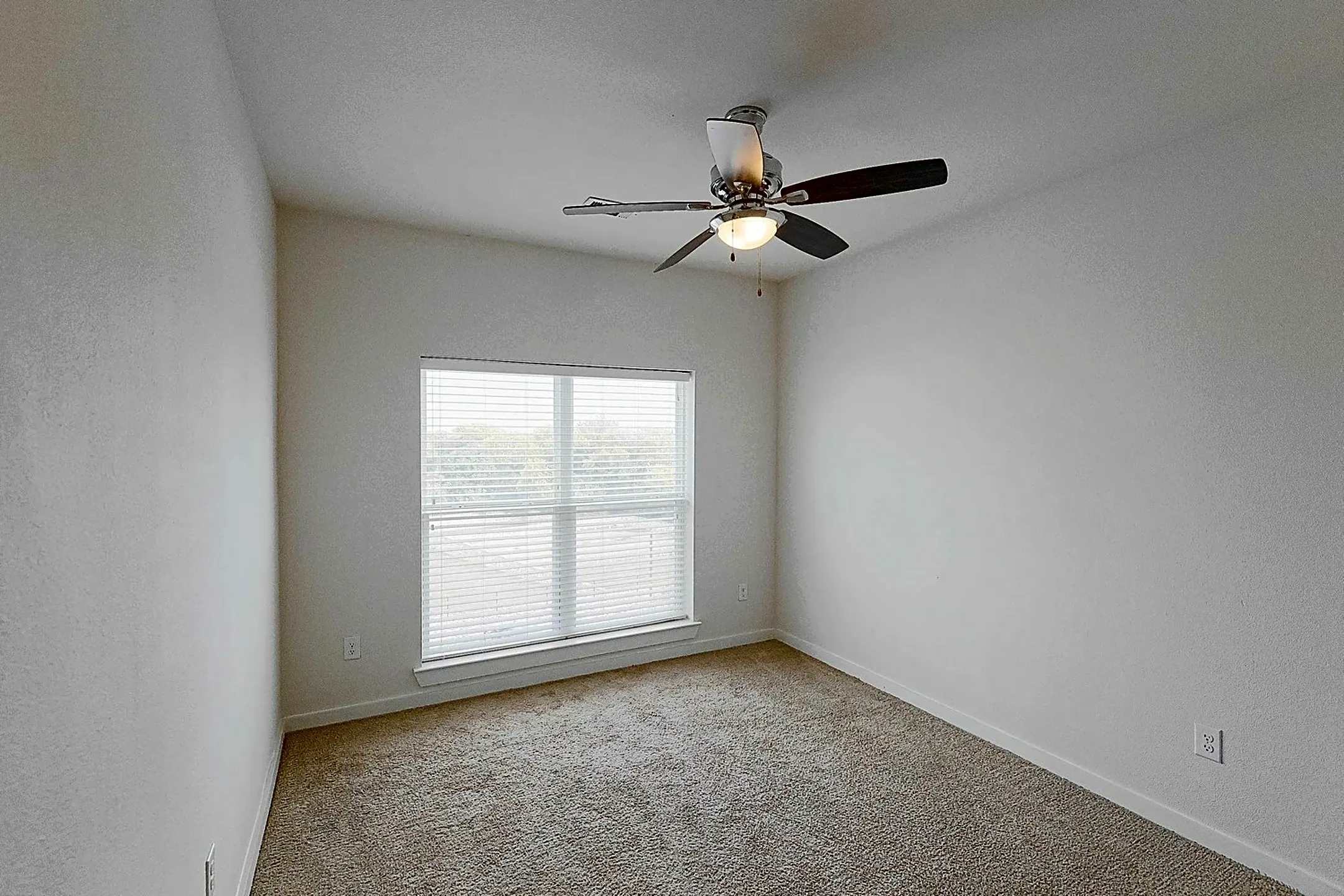 Urban Oaks Apartments 6725 Circle S Rd Austin, TX Apartments for