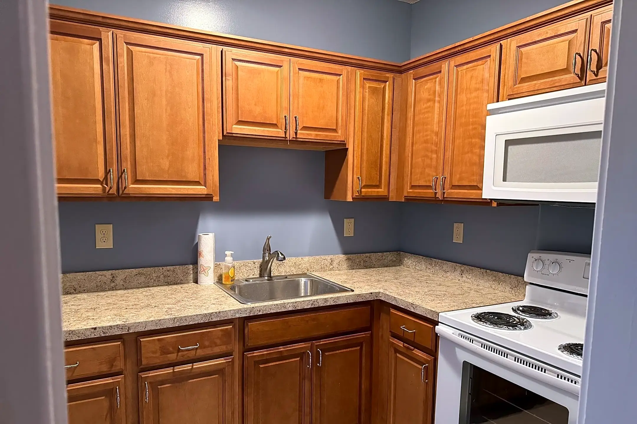 3 S Church St 203 Apartments Berryville, VA 22611