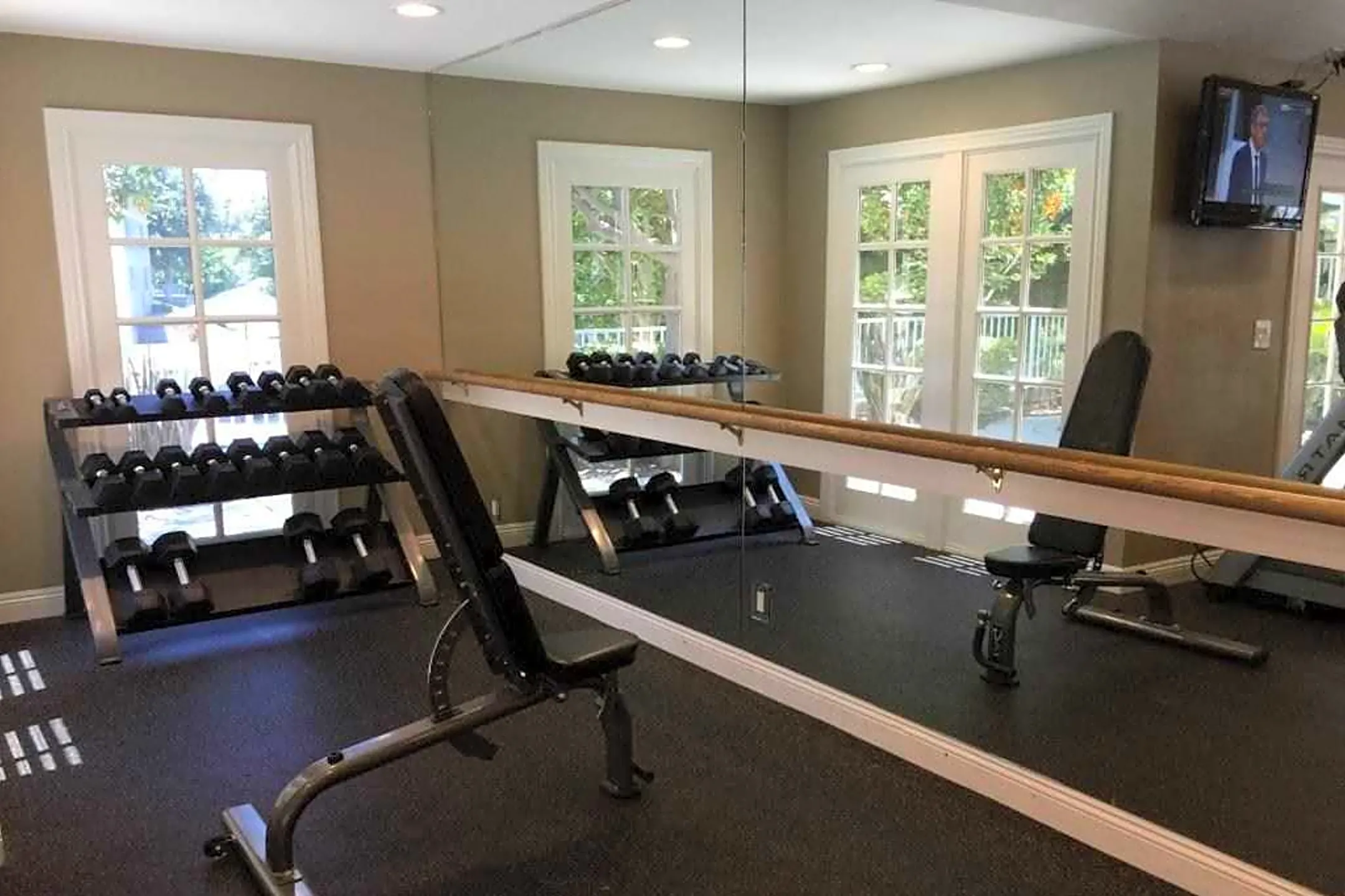 Fitness Weight Room - Versailles On The Lake - Santa Ana, CA