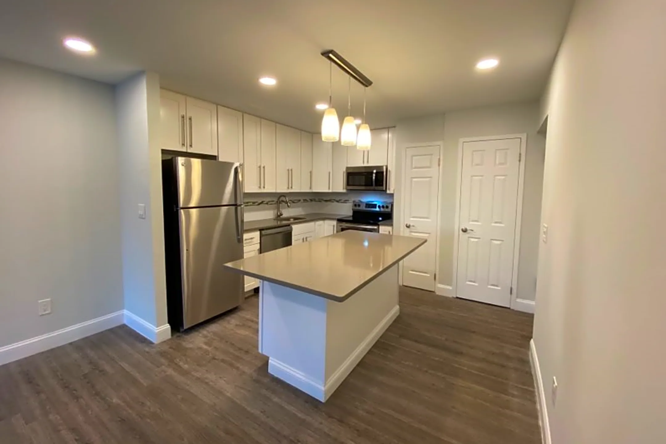 Grand Imperial Apartments 345 Prospect Ave Hackensack, NJ