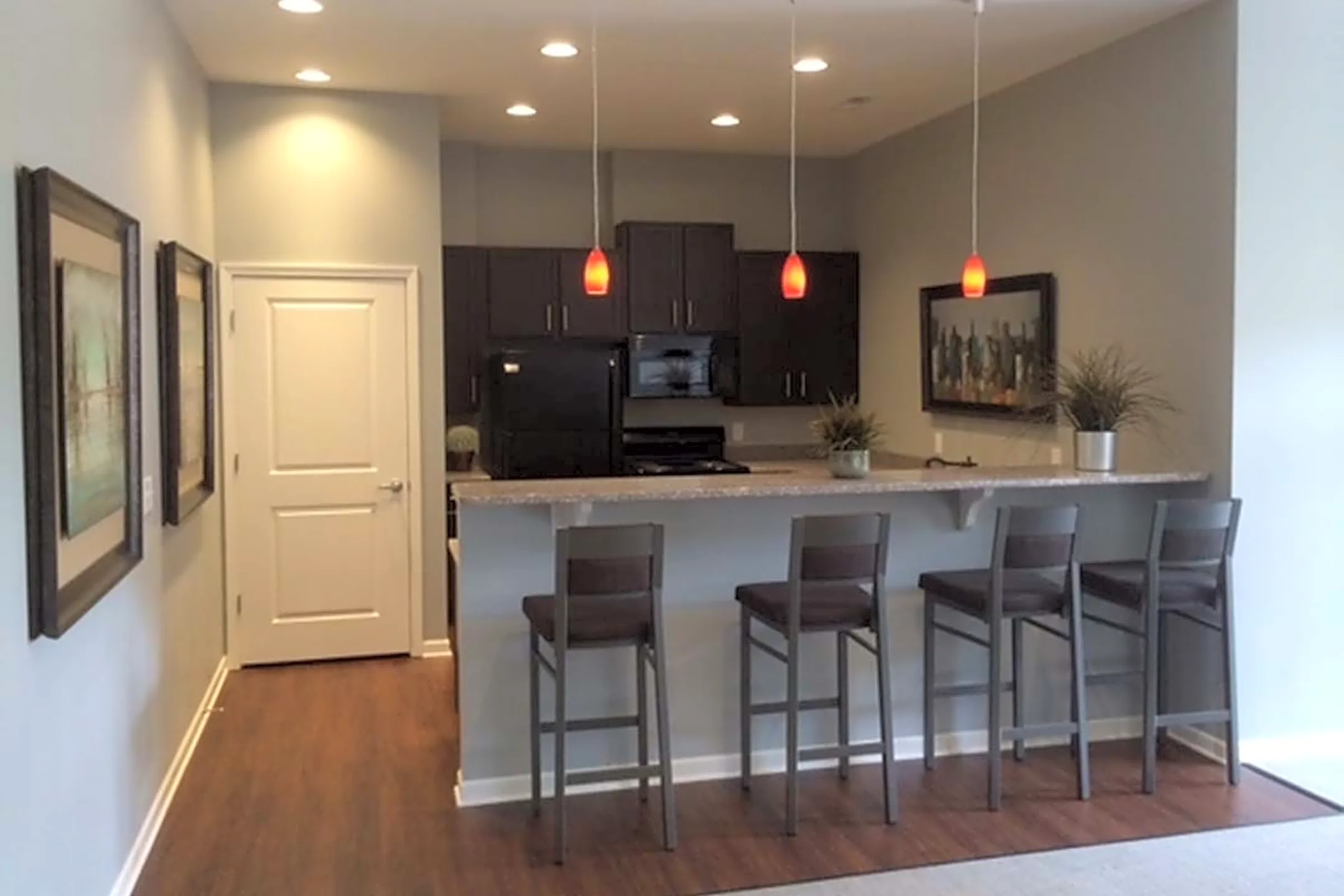 Oak Grove Crossing Luxury Apartment Homes Apartments Newburgh, IN 47630