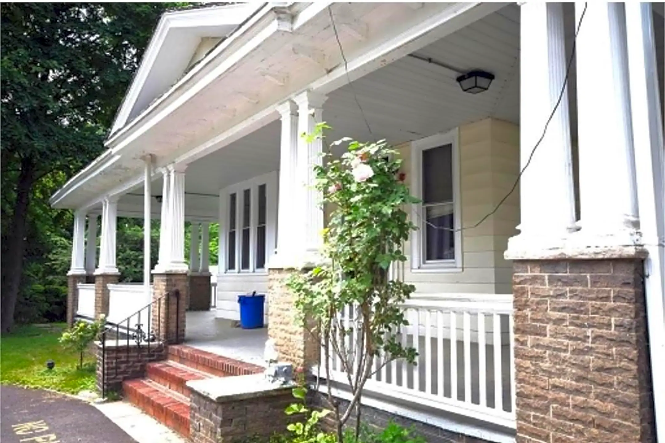 511 W Evesham Rd Houses Runnemede, NJ 08078