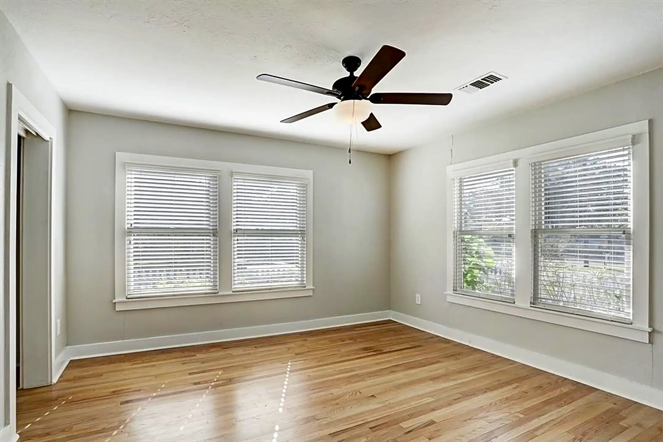 408 N Hunt St Bellville, TX Houses for Rent Rent.