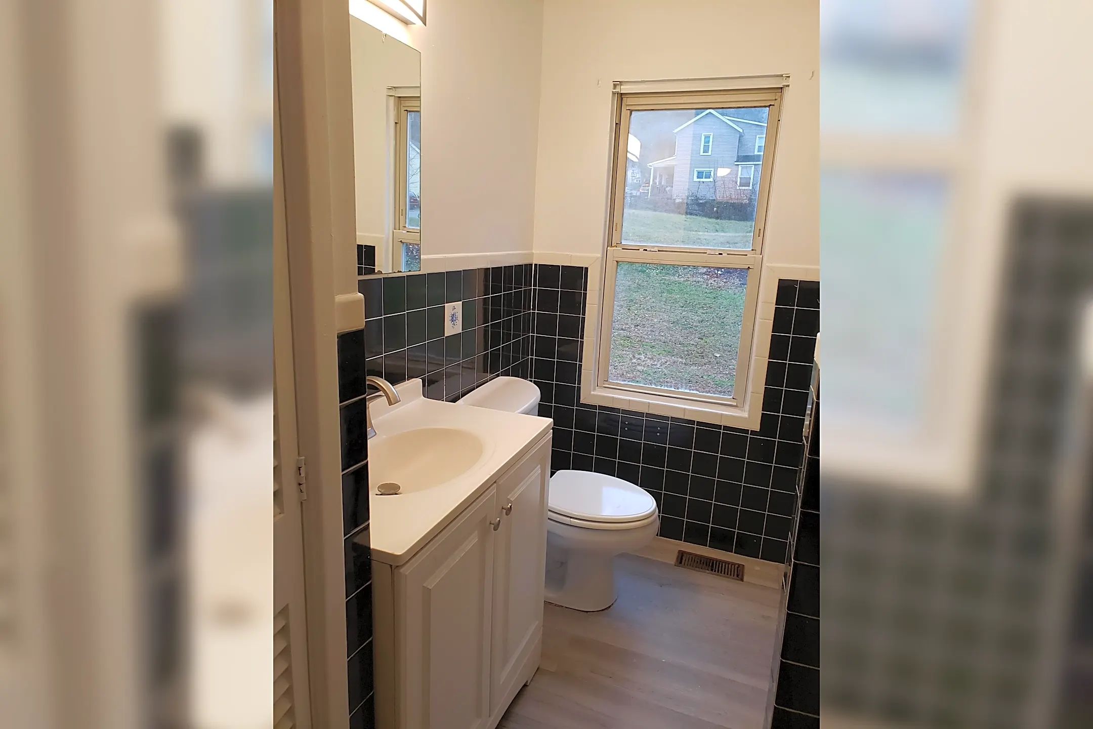 17 Chapel St 17 Chapel St unit 1 Ellenville, NY Apartments for Rent