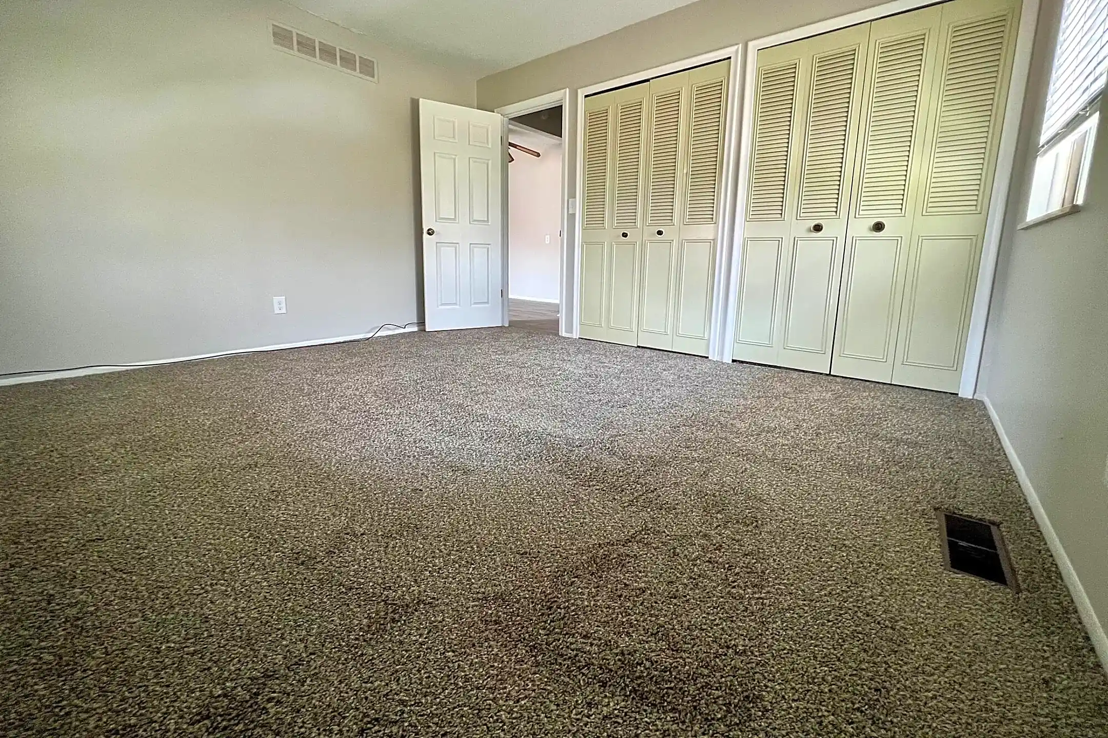 Flushing Valley Apartments 300 Henry Ct Flushing, MI Apartments for