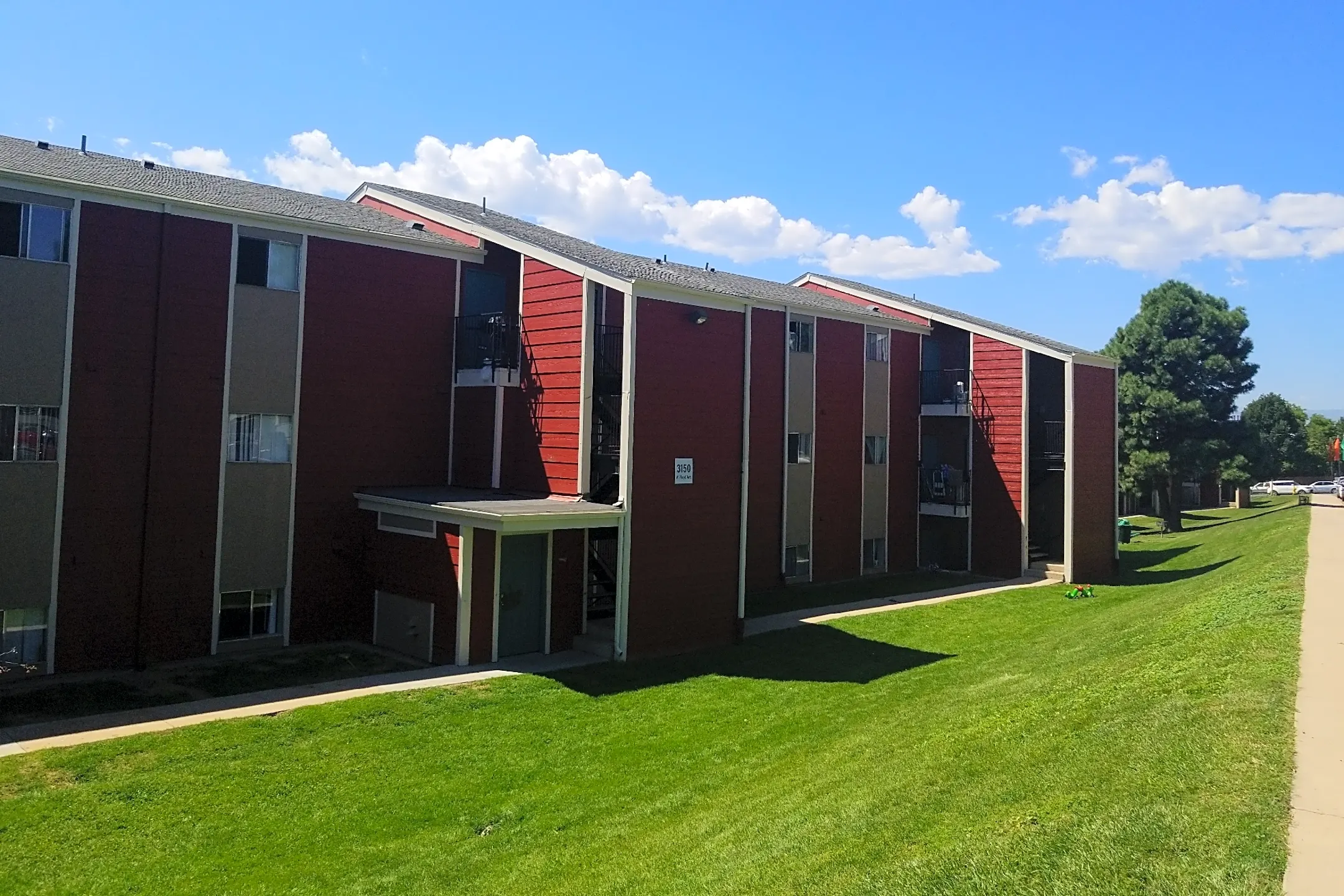 Sunridge Apartment Homes 3100 West Floyd Avenue Englewood, CO